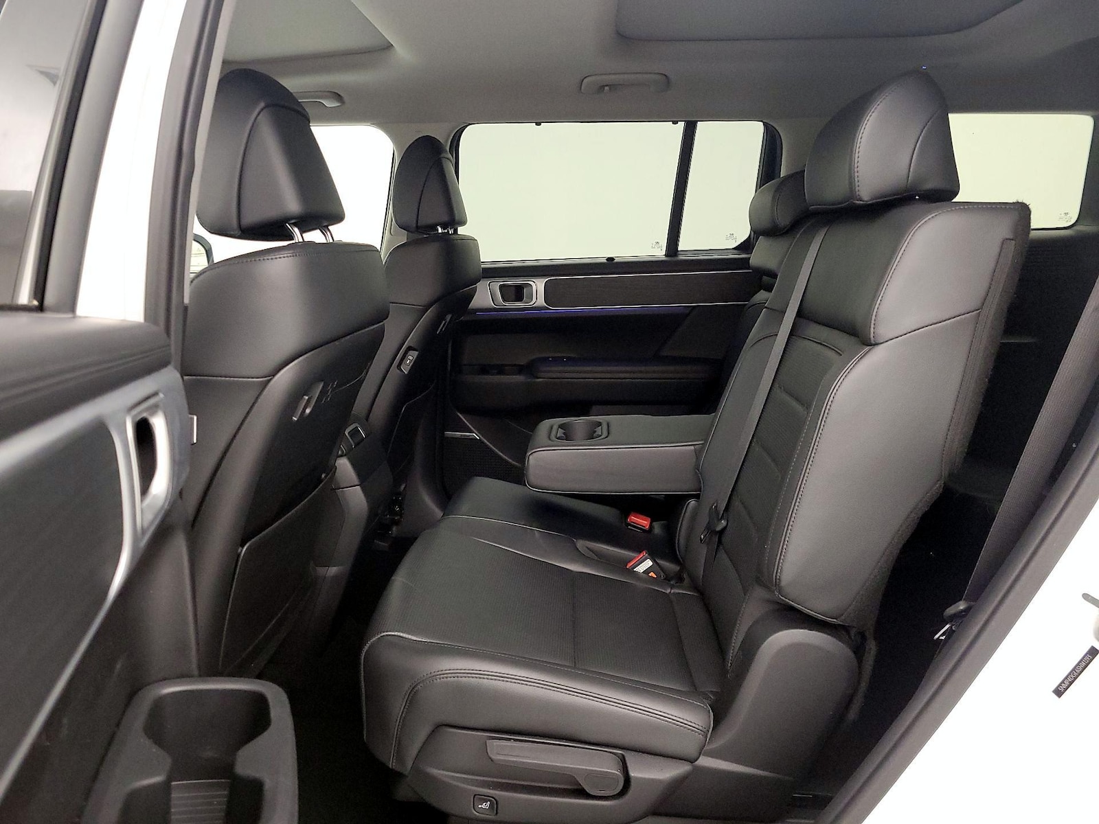 2025 Hyundai Santa Fe Limited - Photo 20