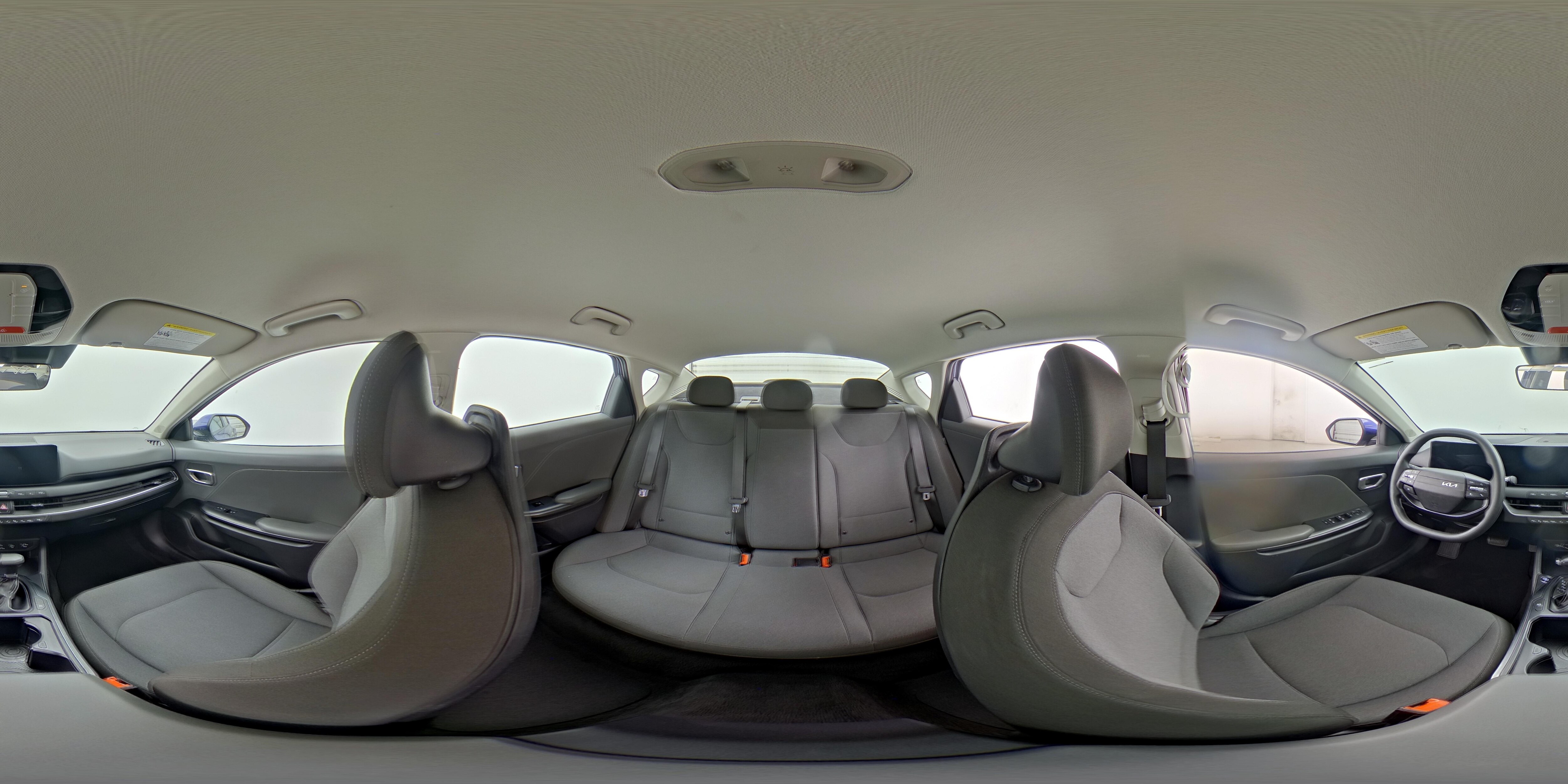 2025 Kia K4 LXS - Photo 24