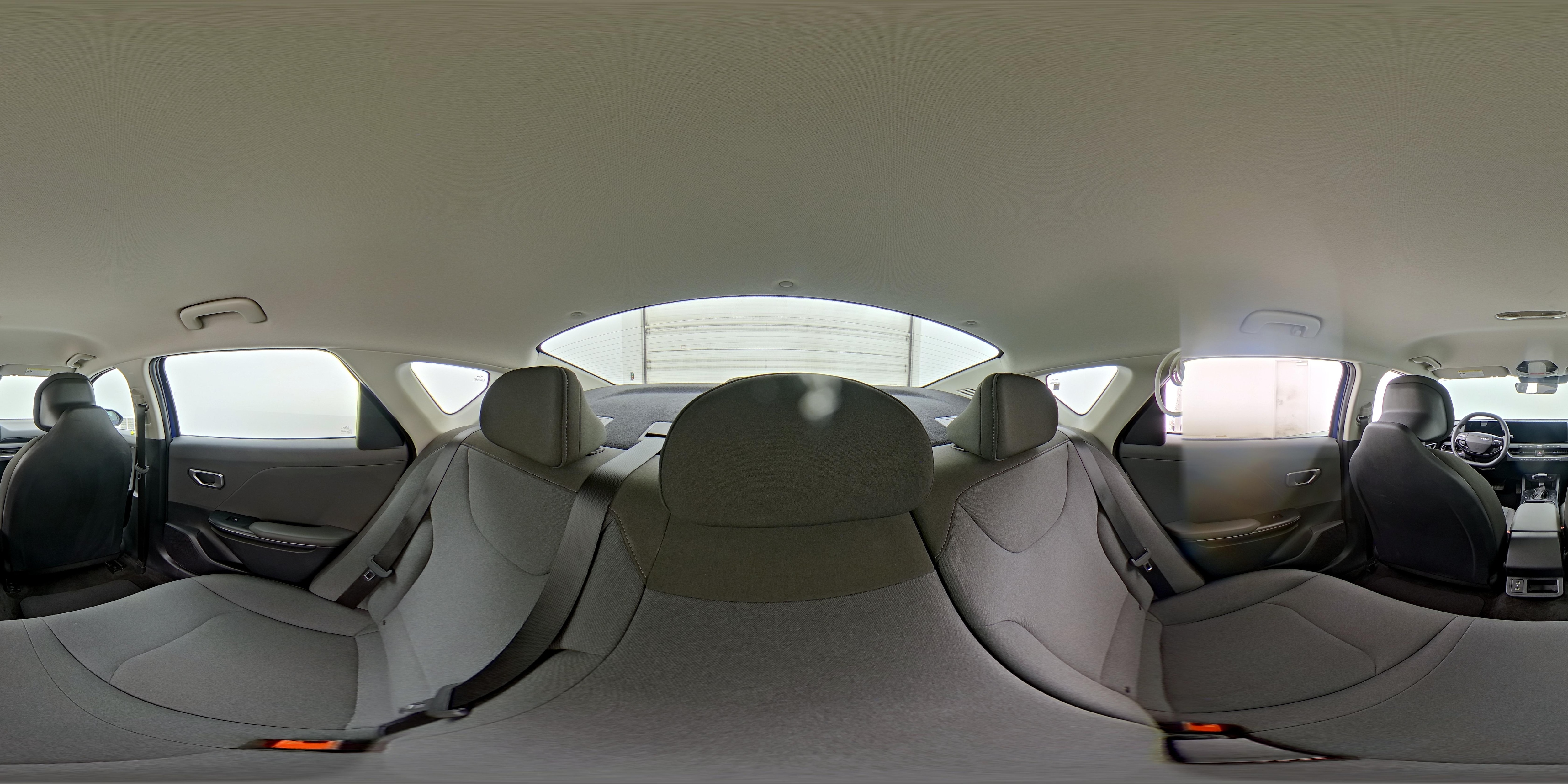 2025 Kia K4 LXS - Photo 25