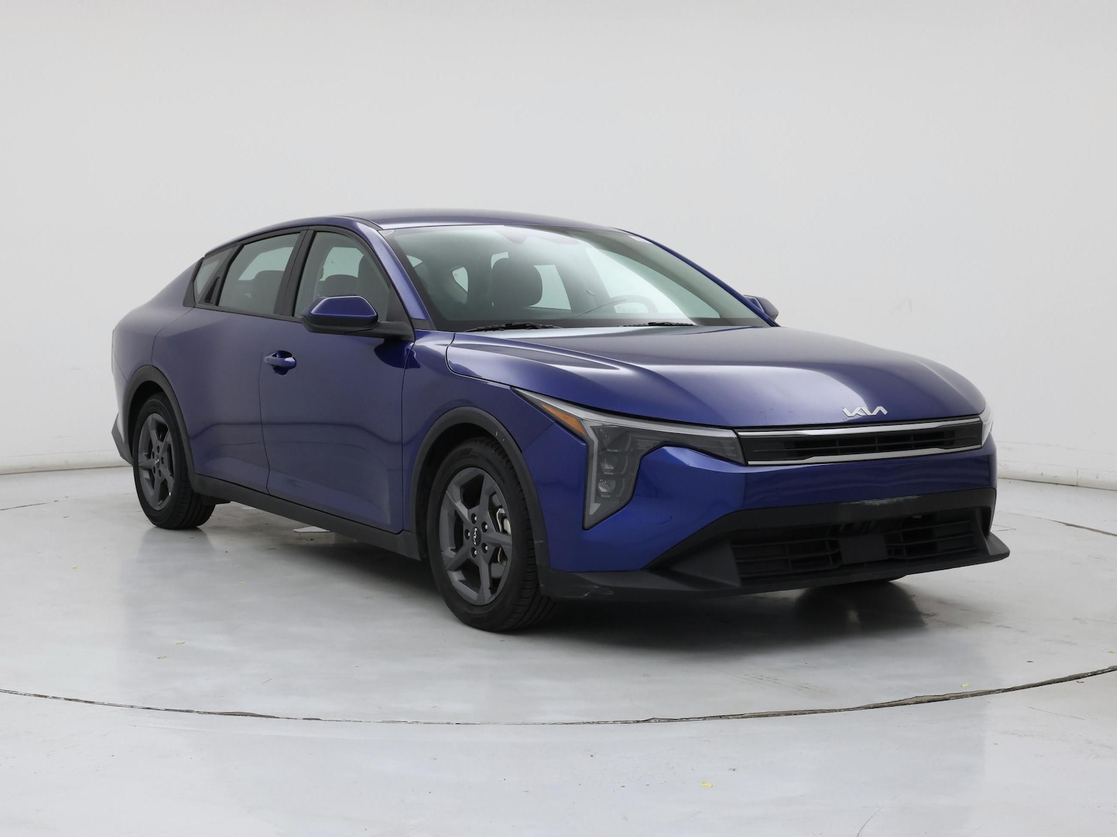 2025 Kia K4 LXS - Photo 2