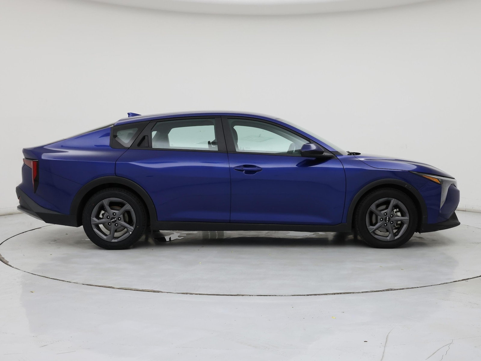 2025 Kia K4 LXS - Photo 8