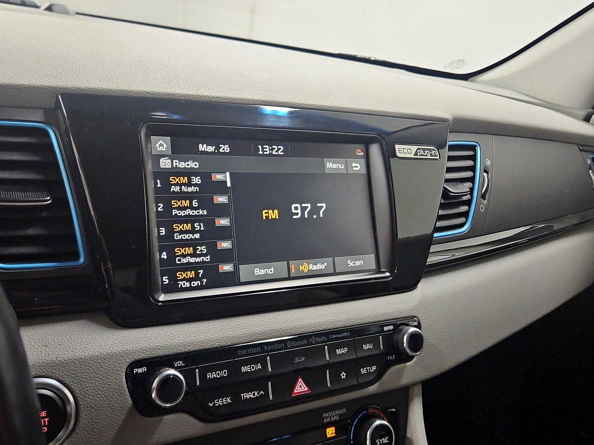 Thumbnail: 2019 Kia Niro - 15