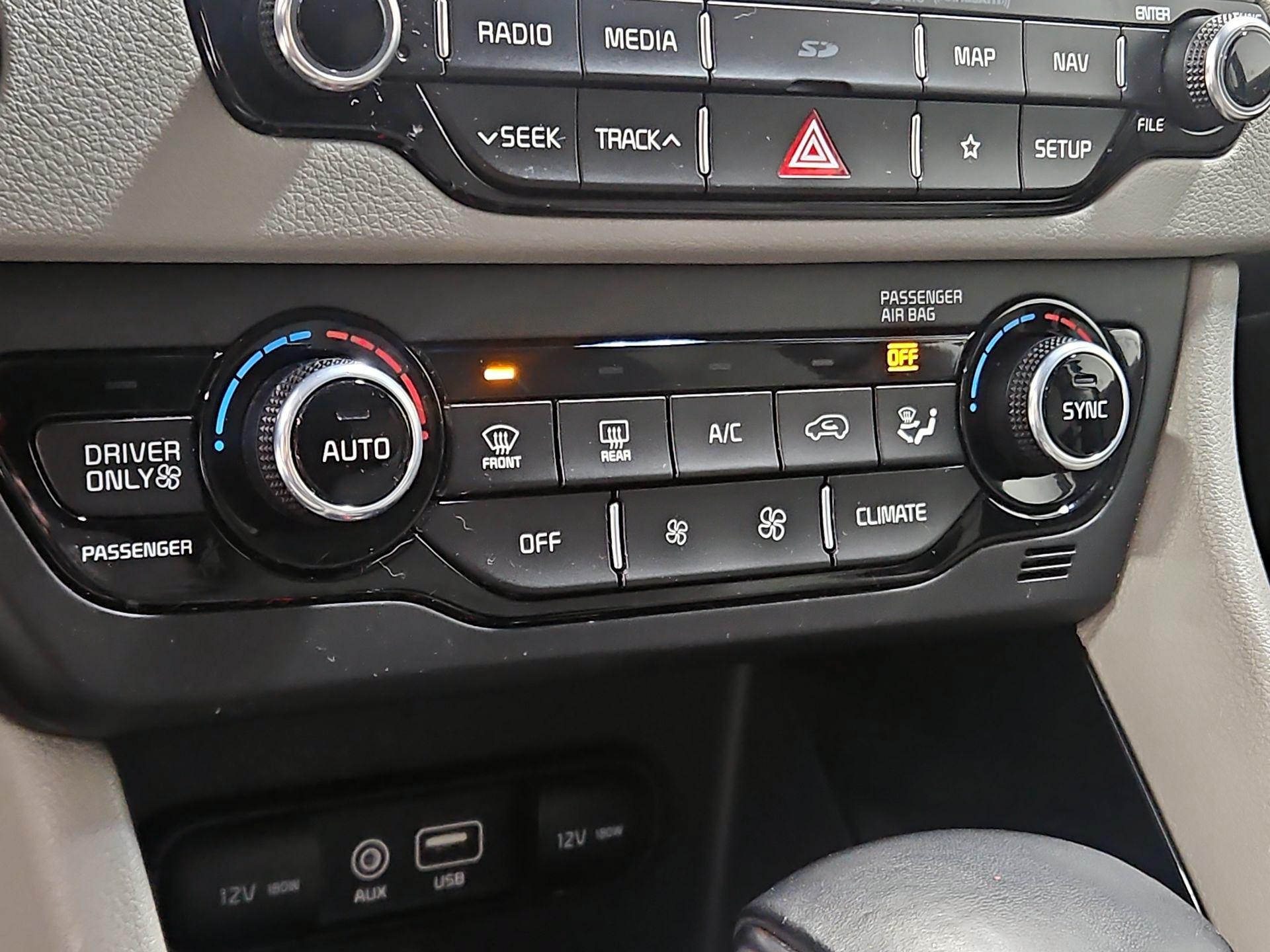 Thumbnail: 2019 Kia Niro - 16