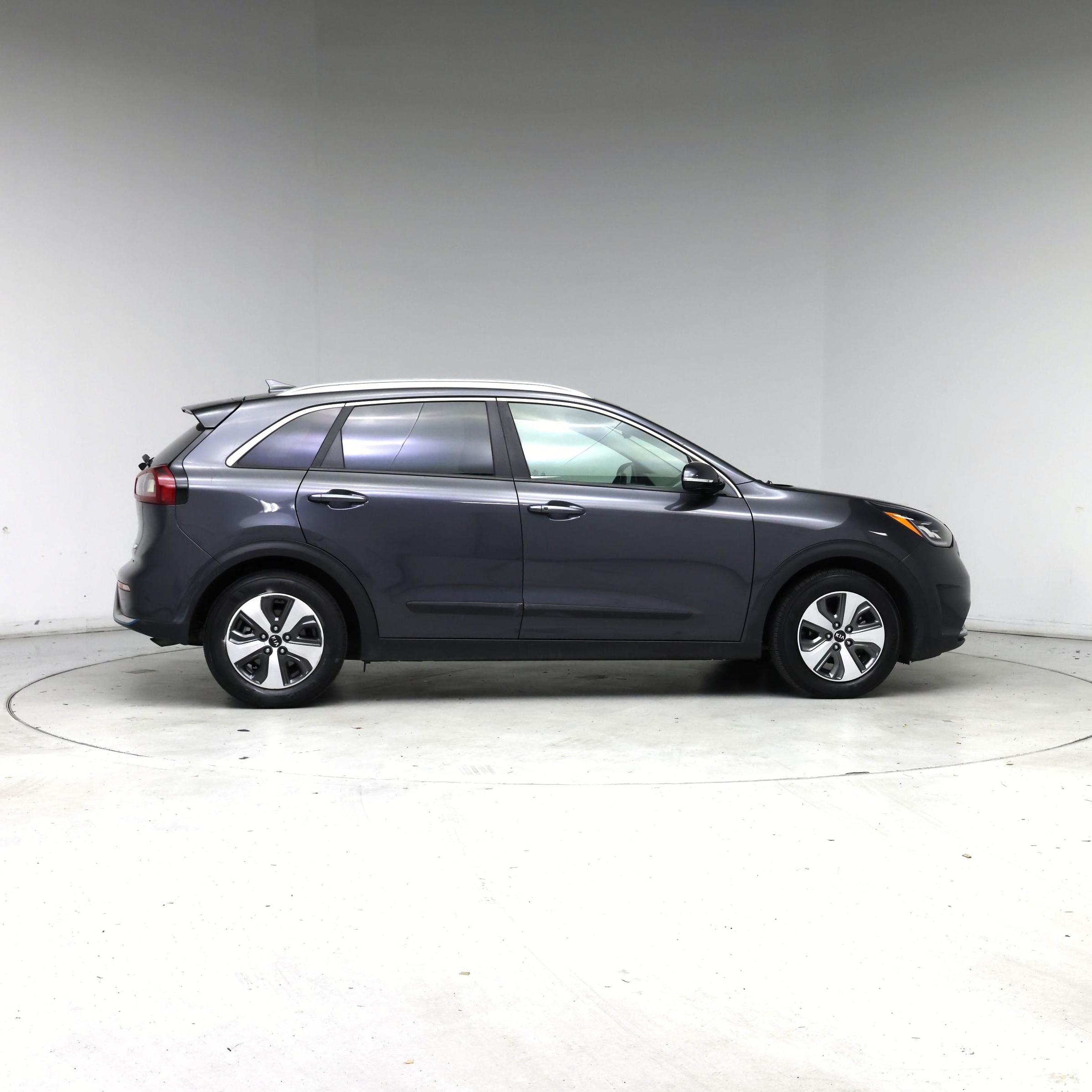 Thumbnail: 2019 Kia Niro - 7