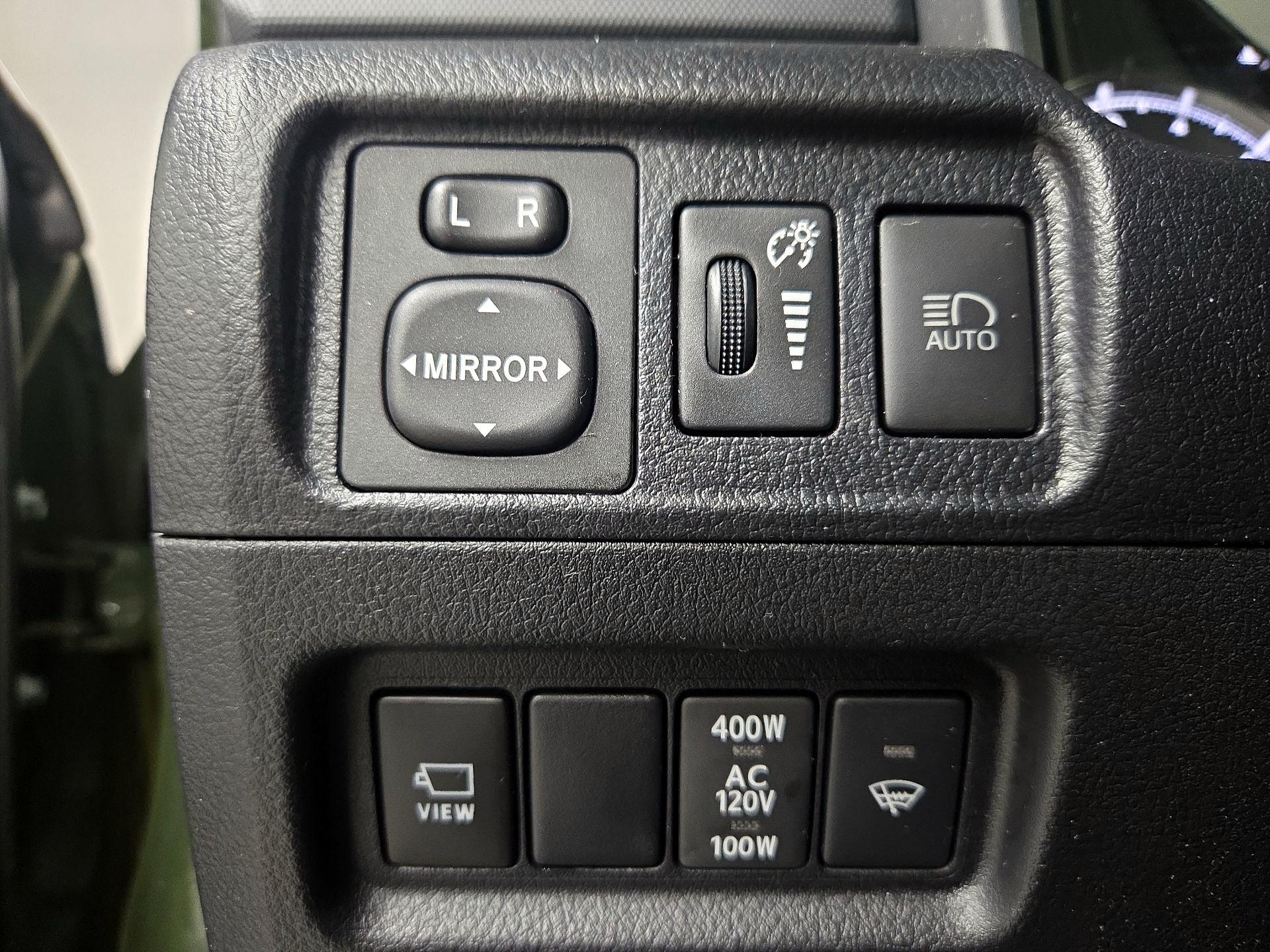 Thumbnail: 2022 Toyota 4Runner - 13