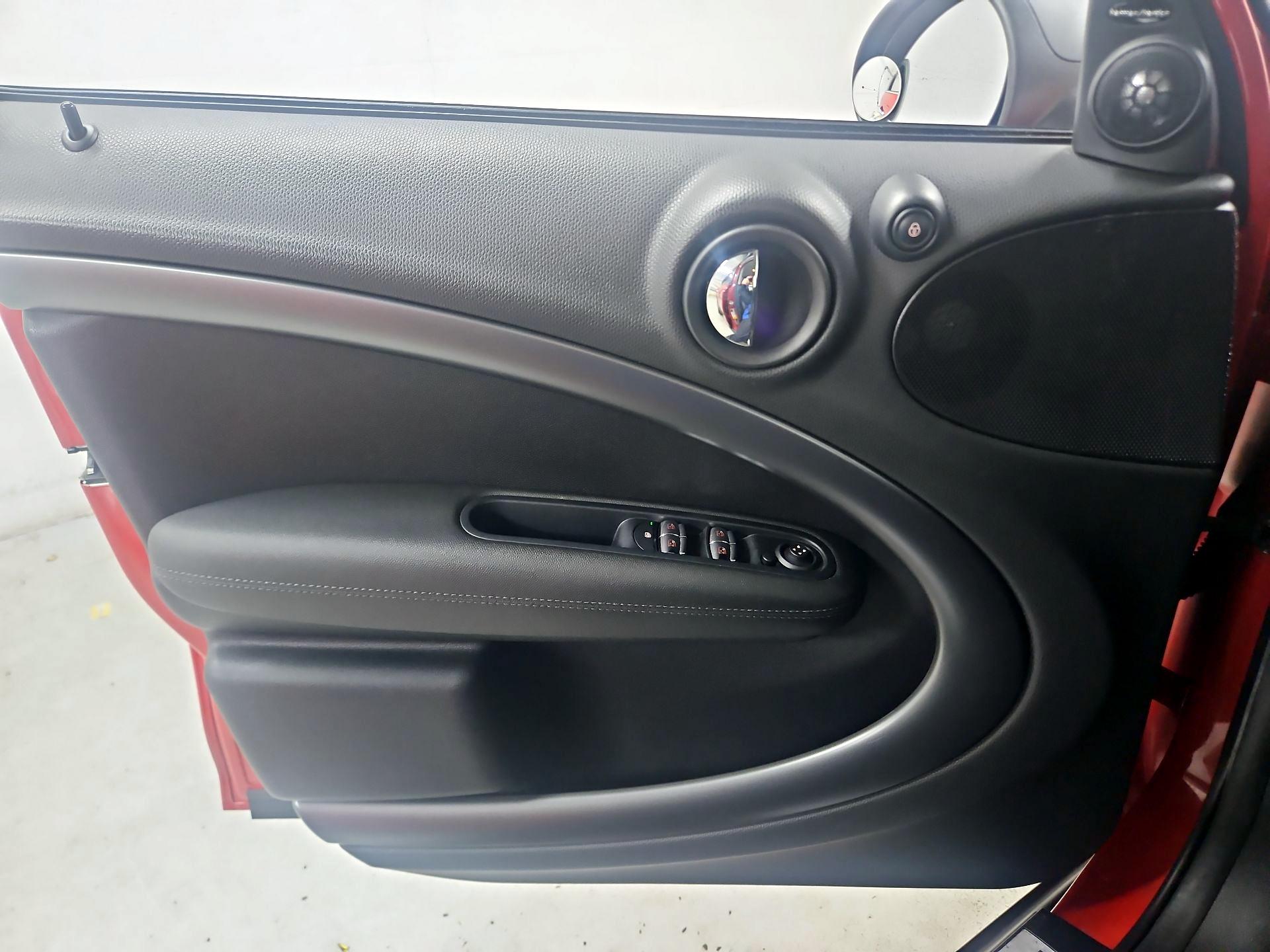 Thumbnail: 2016 MINI Cooper Countryman - 12