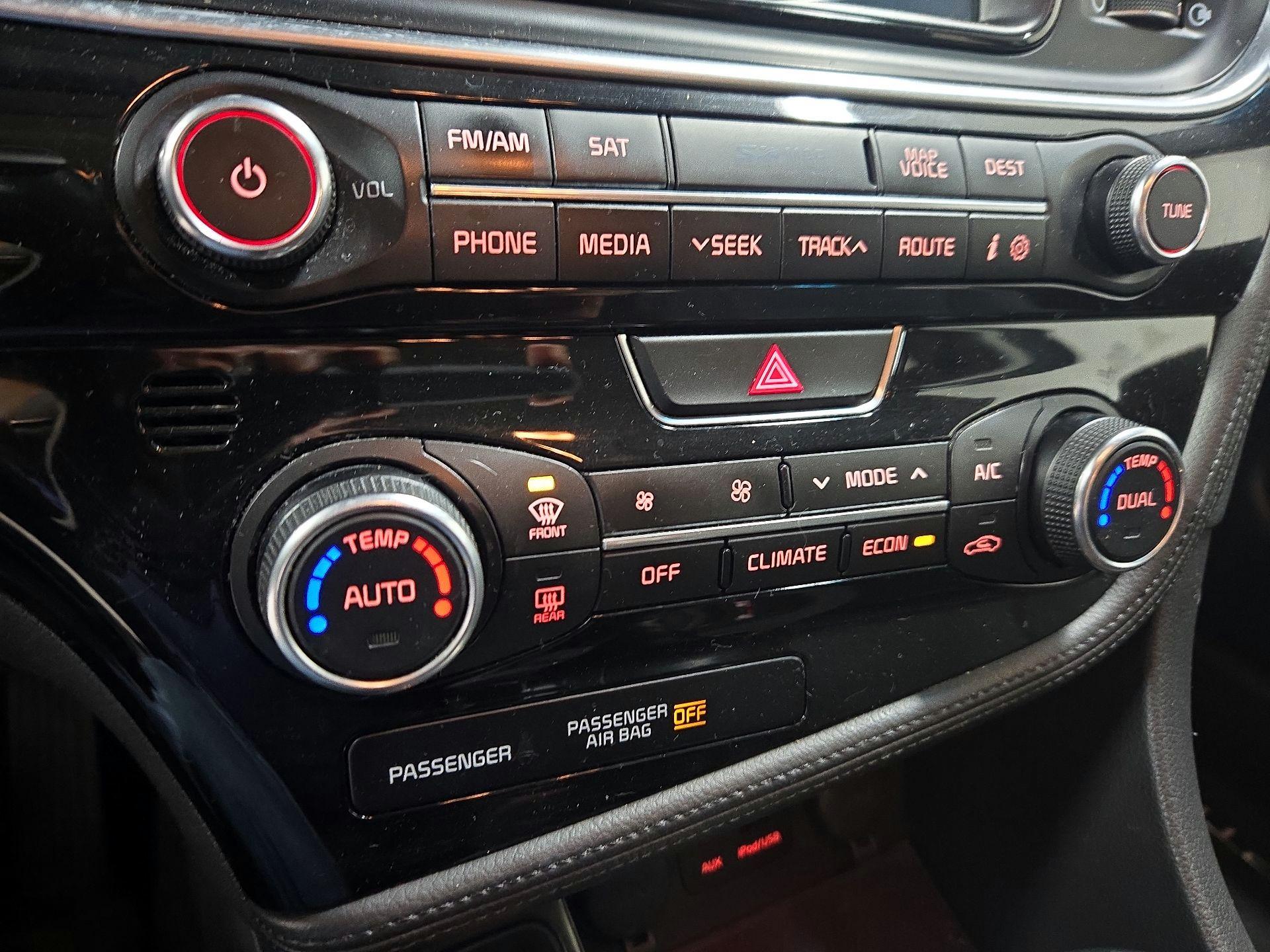 Thumbnail: 2014 Kia Optima - 17