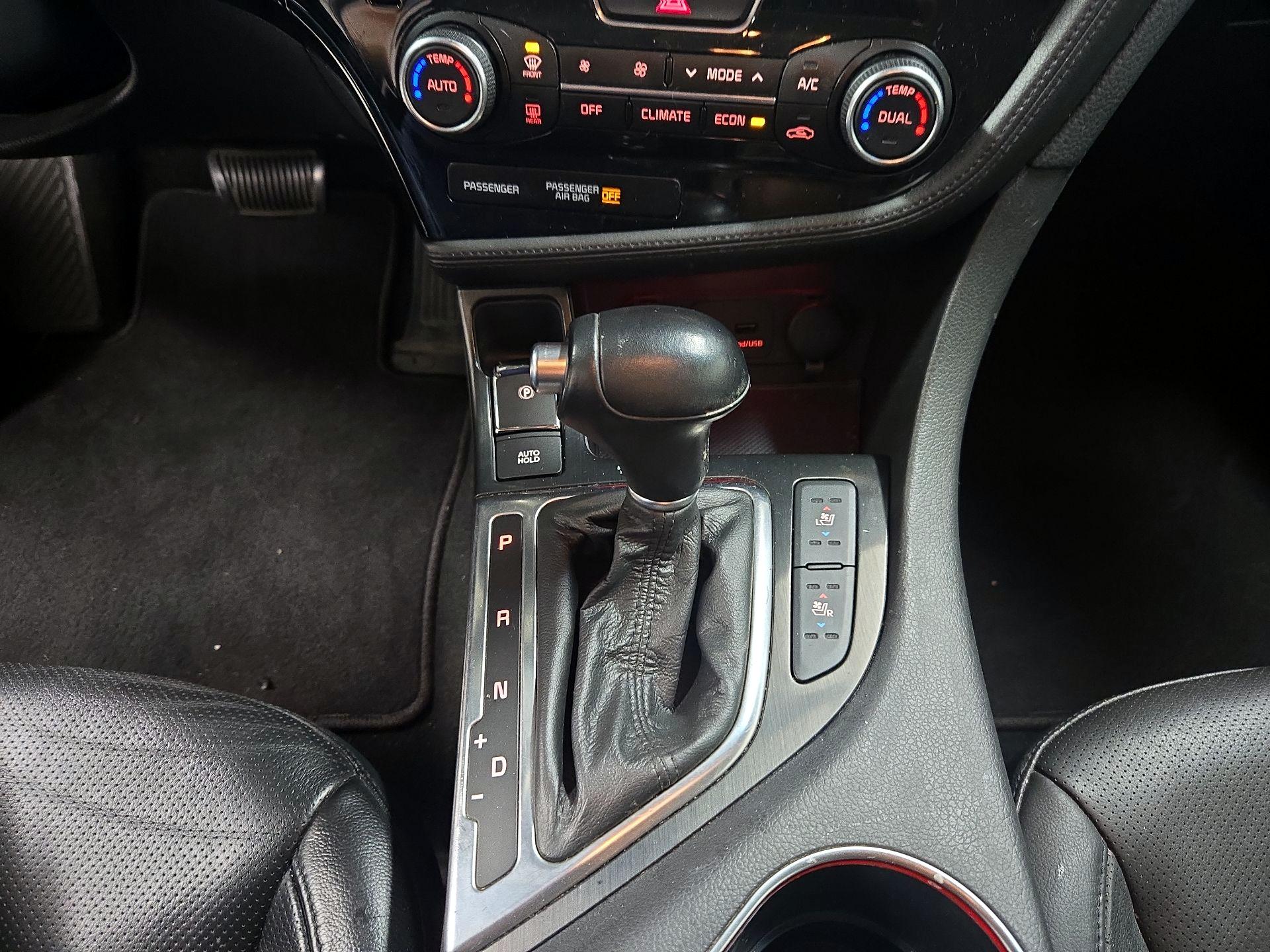 Thumbnail: 2014 Kia Optima - 18