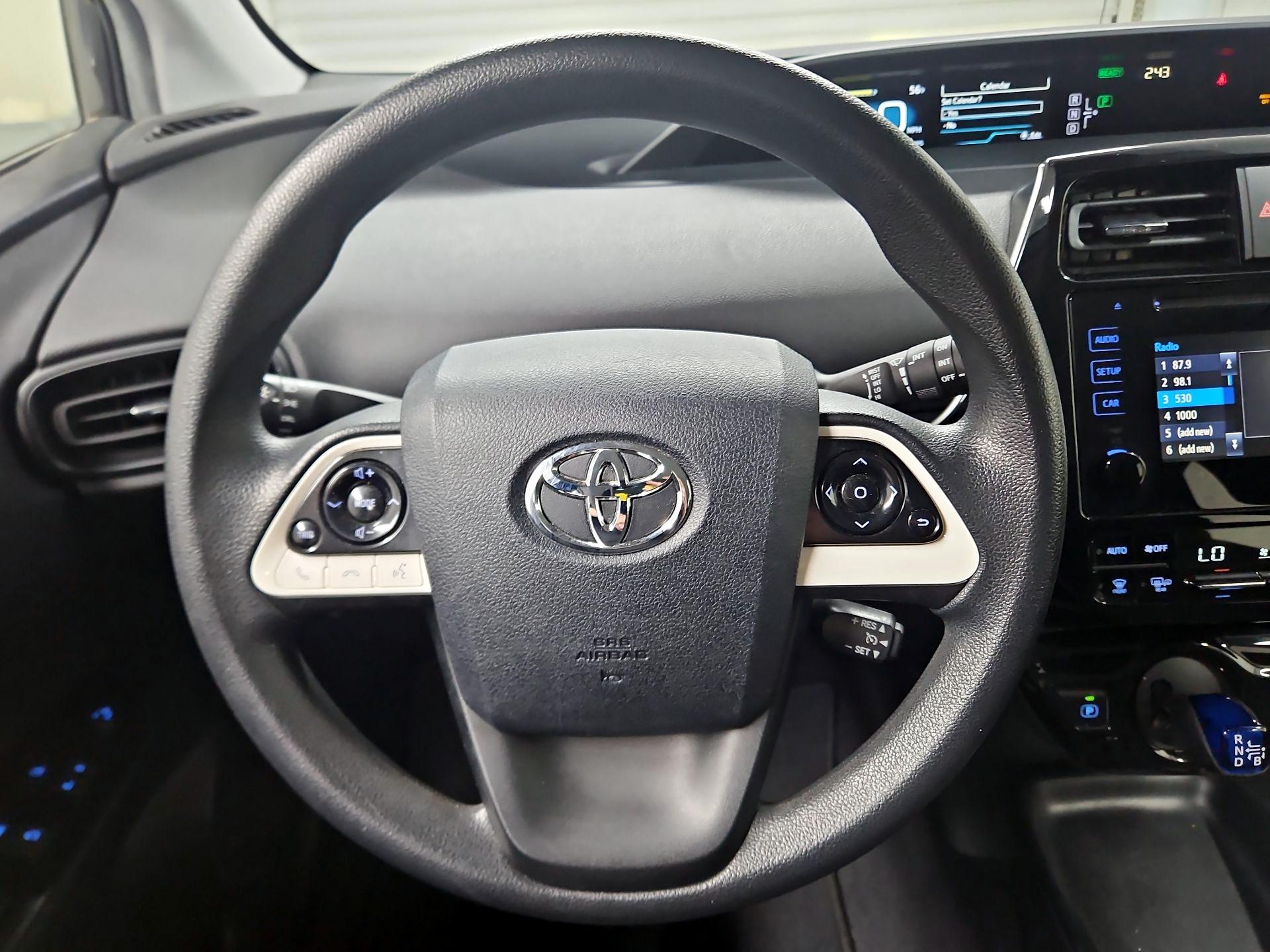 Thumbnail: 2016 Toyota Prius - 10