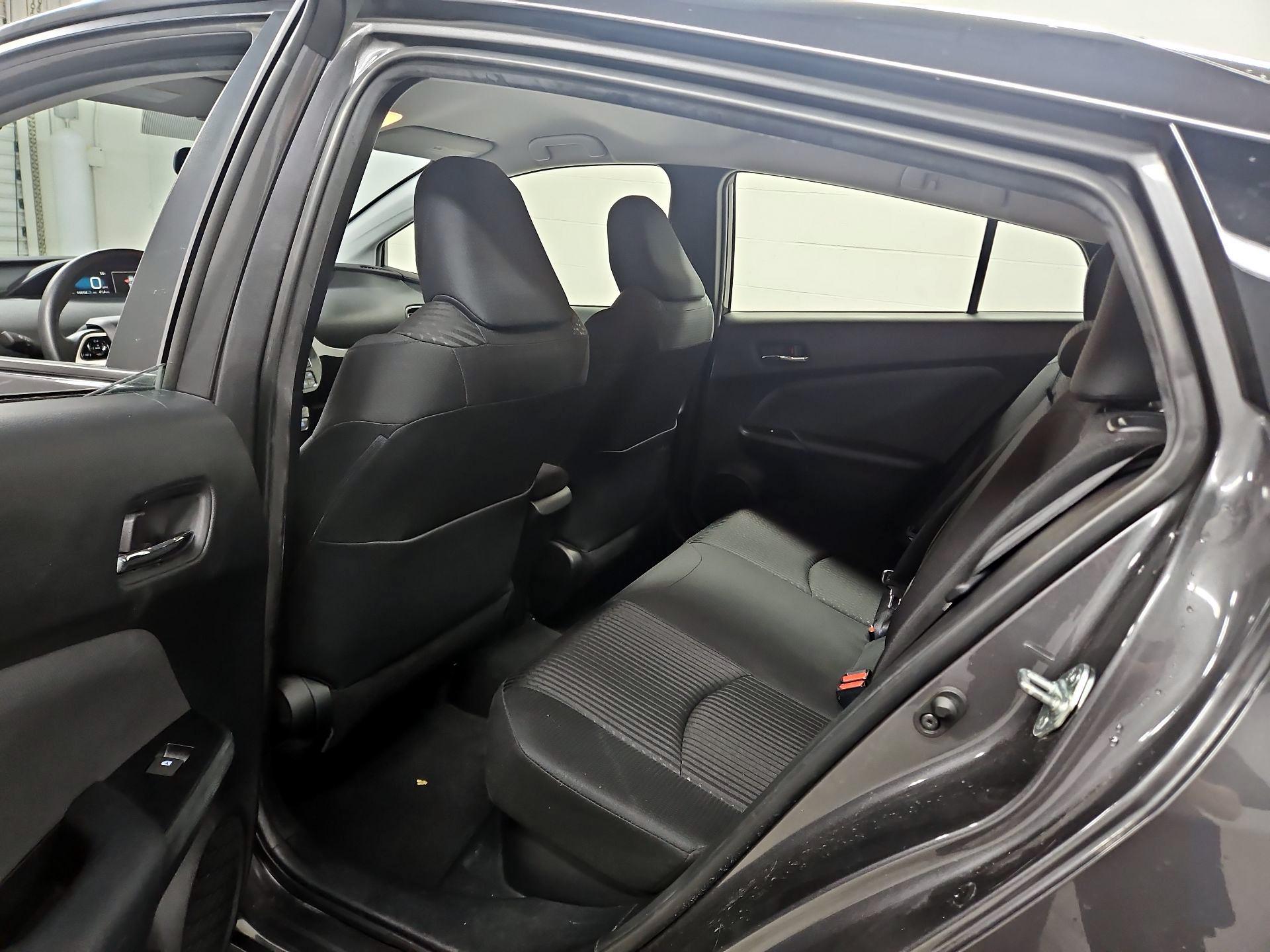 Thumbnail: 2016 Toyota Prius - 19