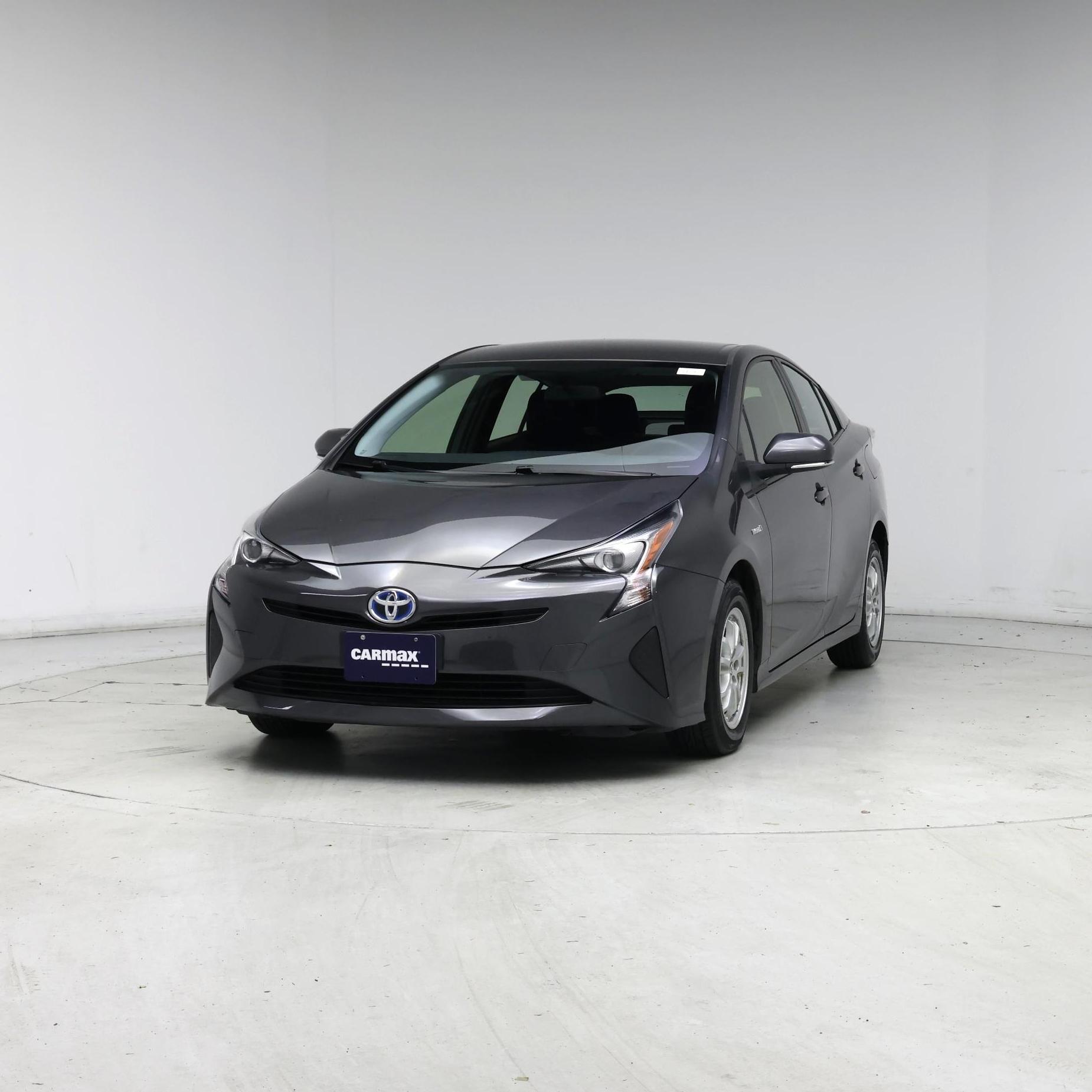 Thumbnail: 2016 Toyota Prius - 4