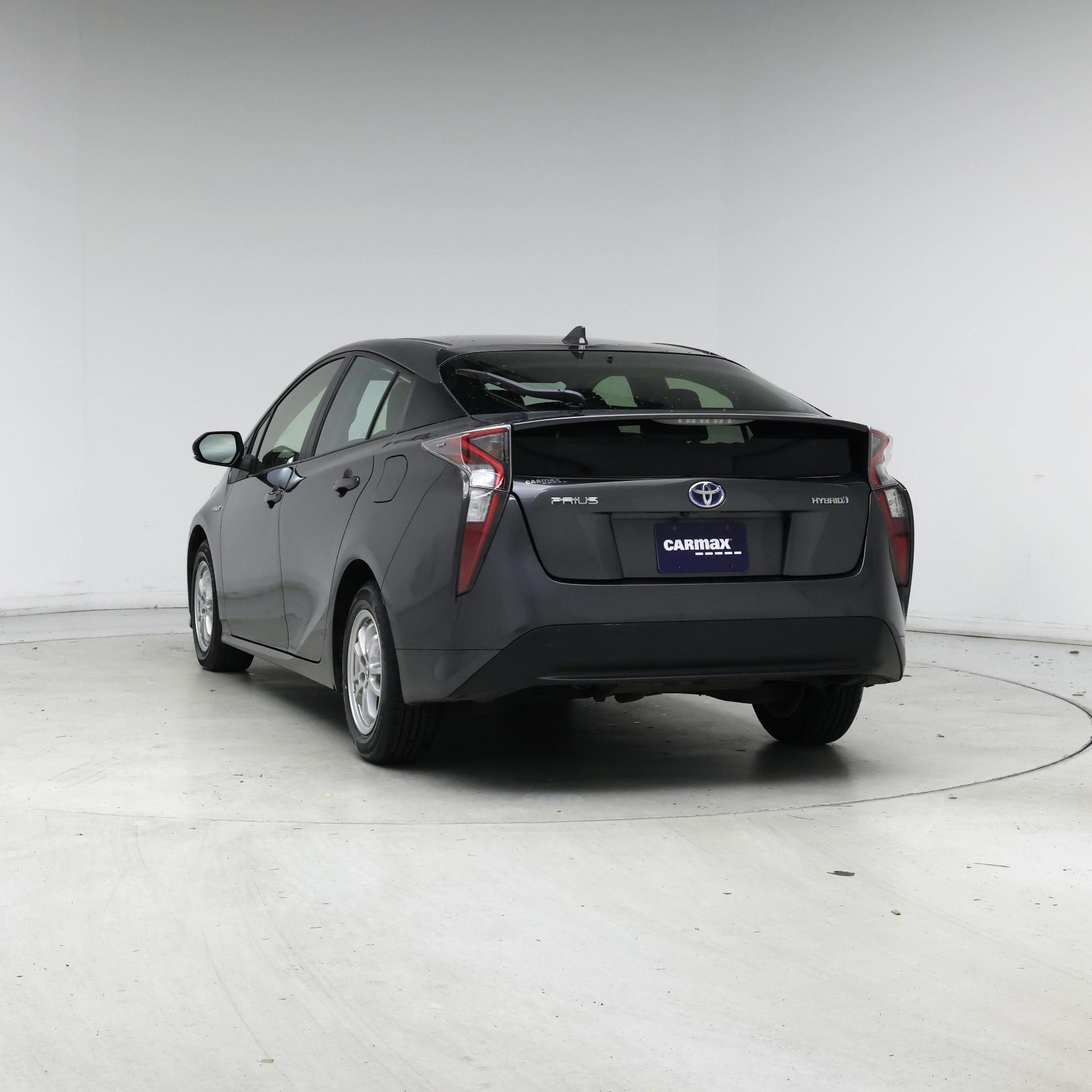 Thumbnail: 2016 Toyota Prius - 6