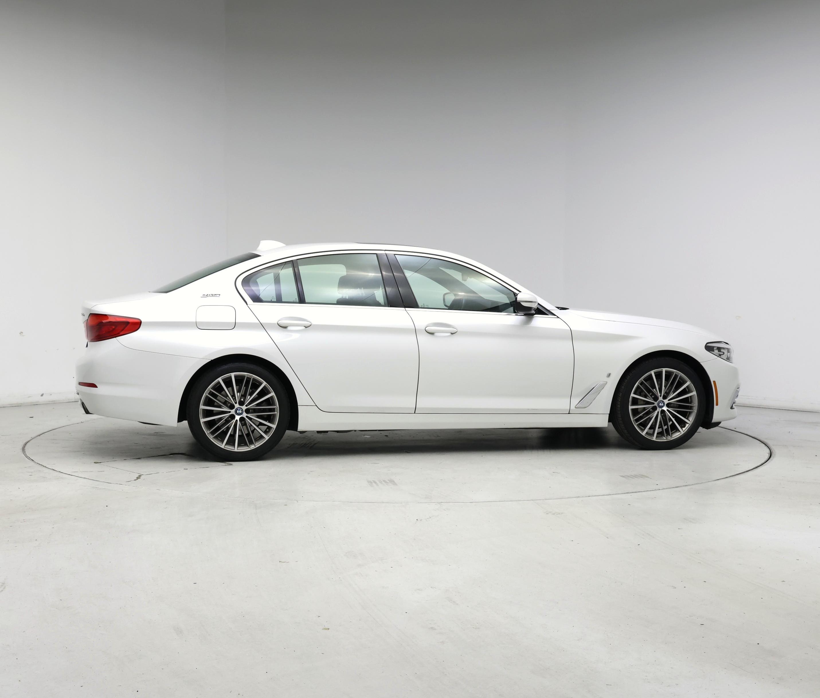 Thumbnail: 2019 BMW 5 Series - 7