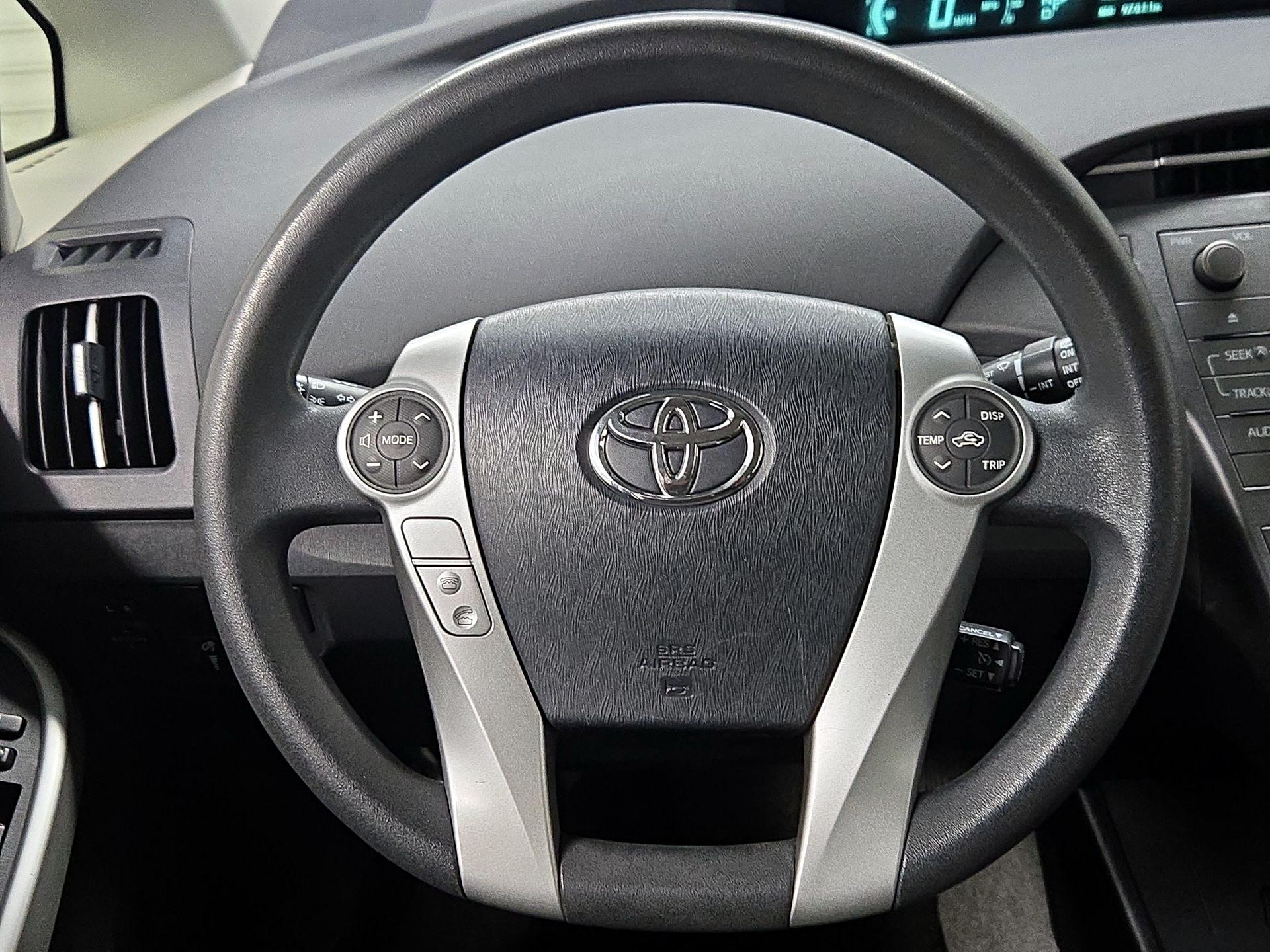 Thumbnail: 2015 Toyota Prius - 10