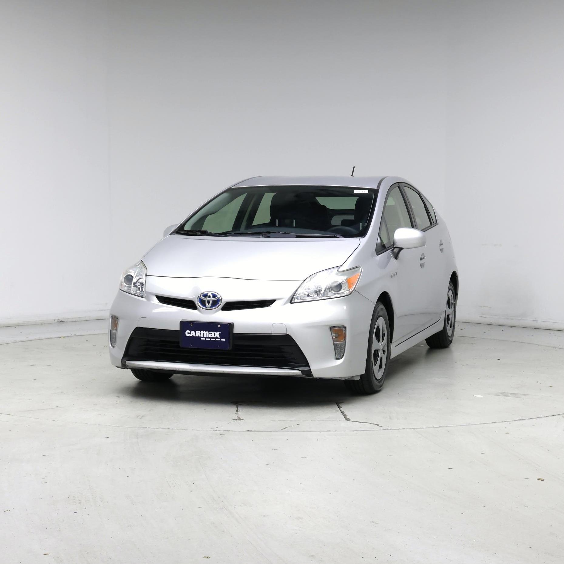 Thumbnail: 2015 Toyota Prius - 4