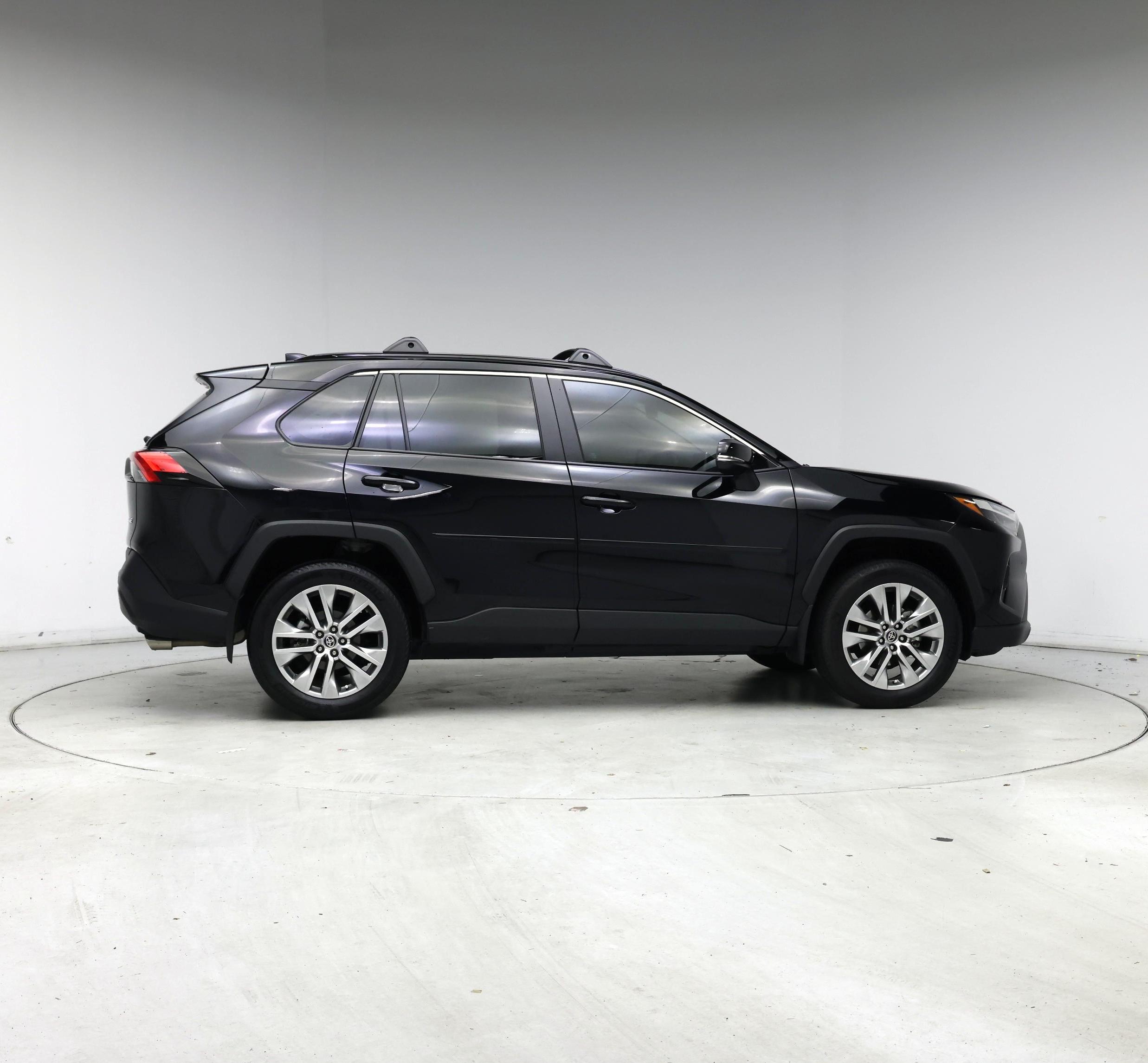 Thumbnail: 2023 Toyota RAV4 - 7