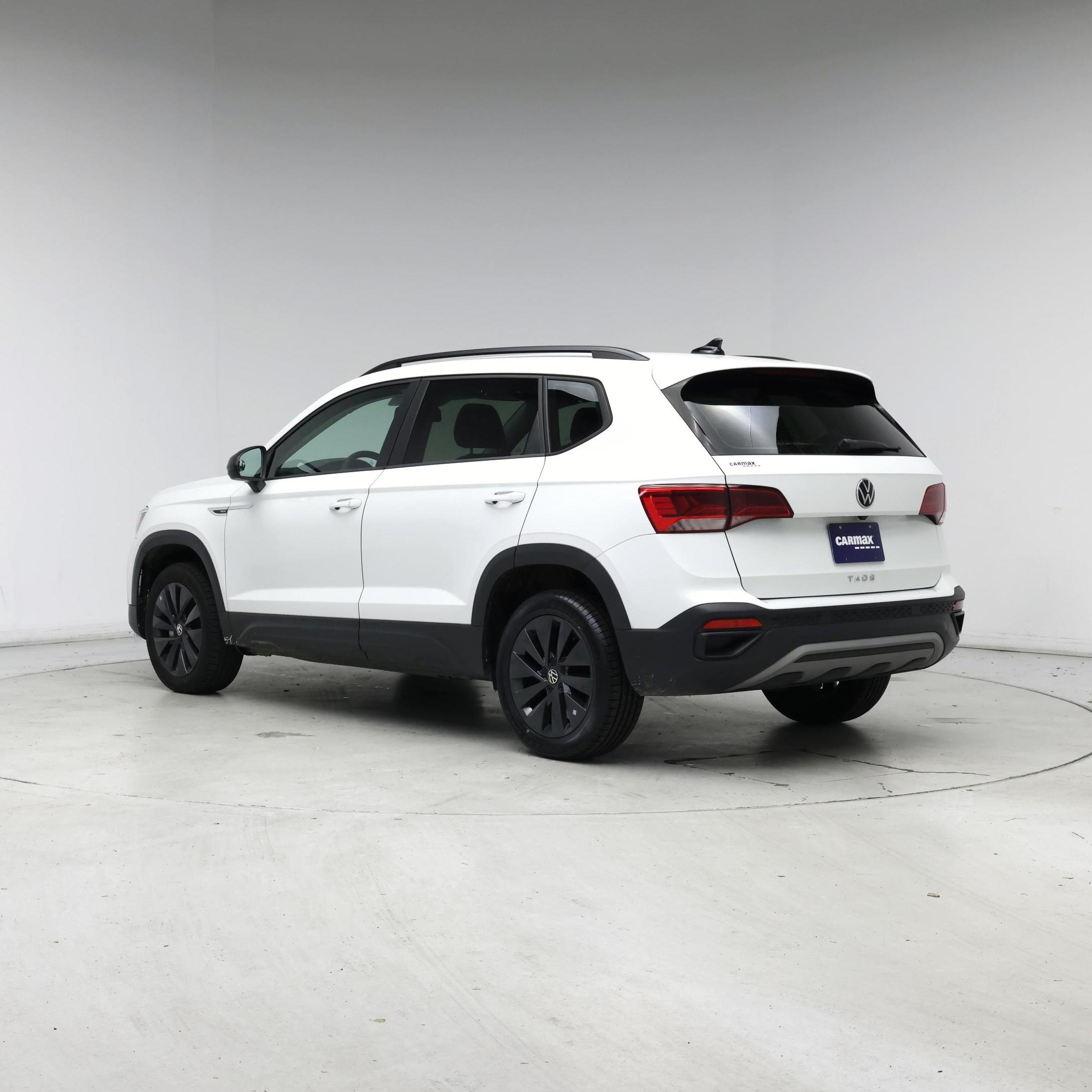 Thumbnail: 2022 Volkswagen Taos - 2