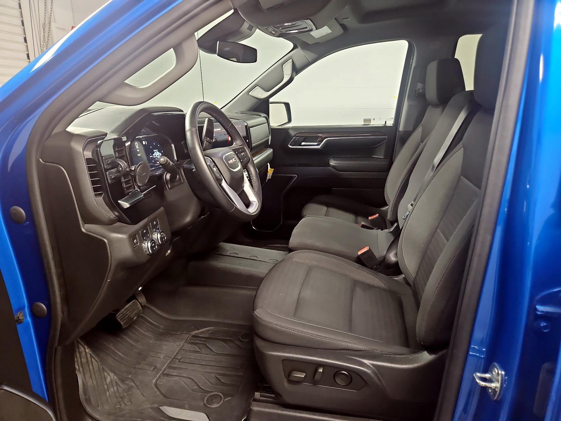 Thumbnail: 2023 GMC Sierra 1500 - 11