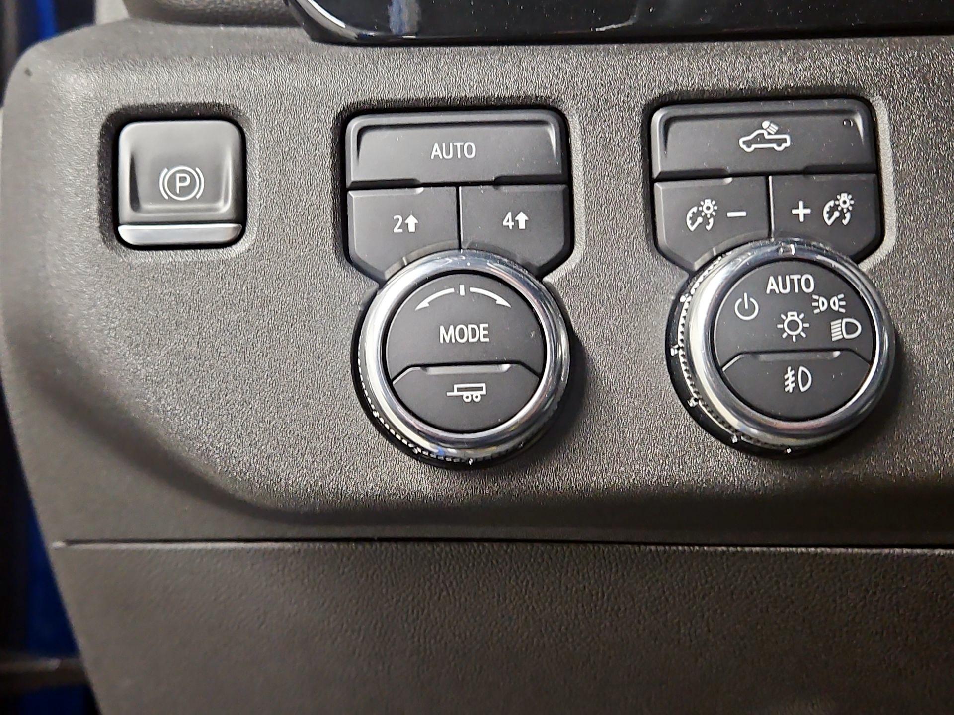 Thumbnail: 2023 GMC Sierra 1500 - 13