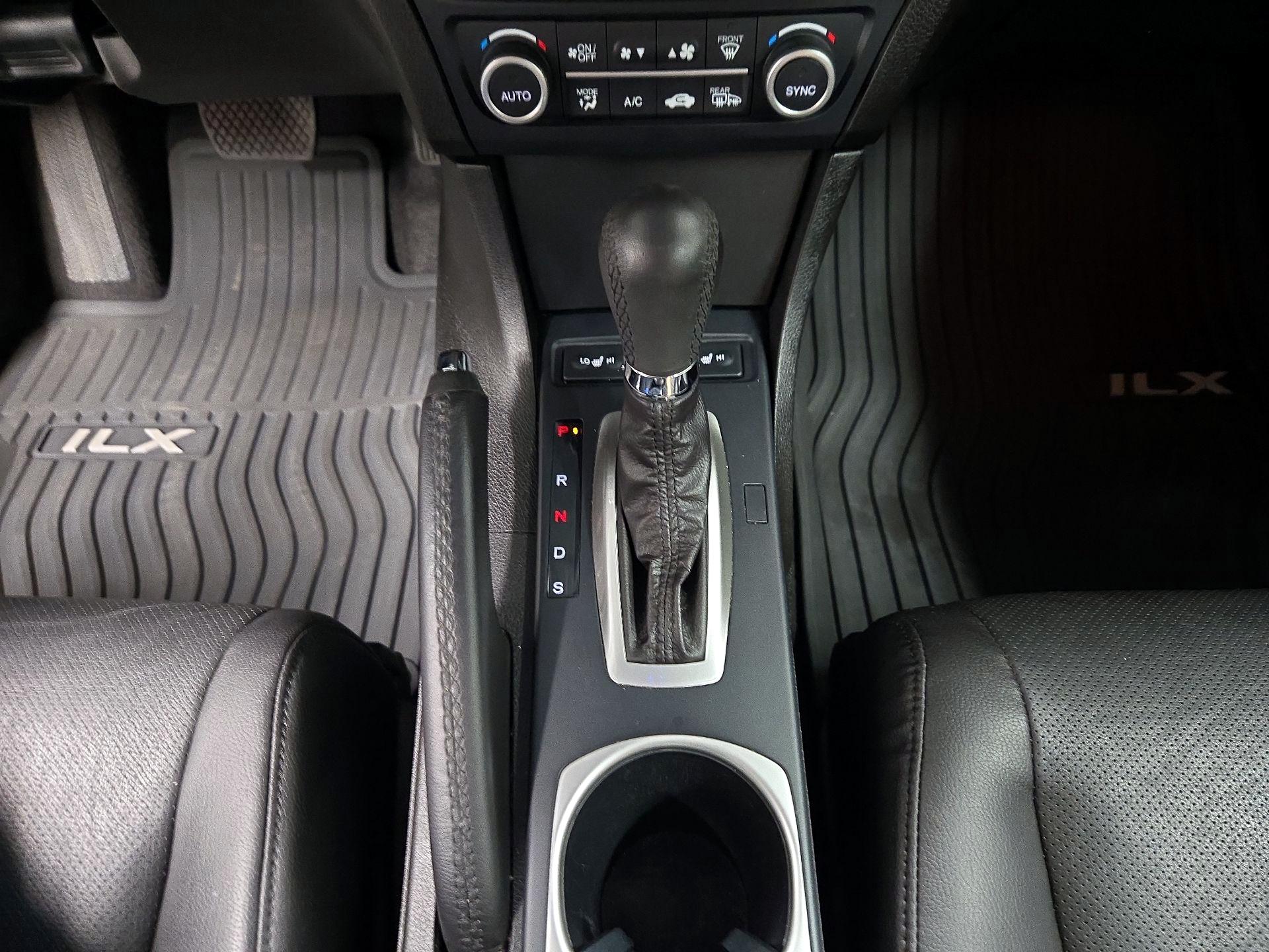 Thumbnail: 2017 Acura ILX - 17