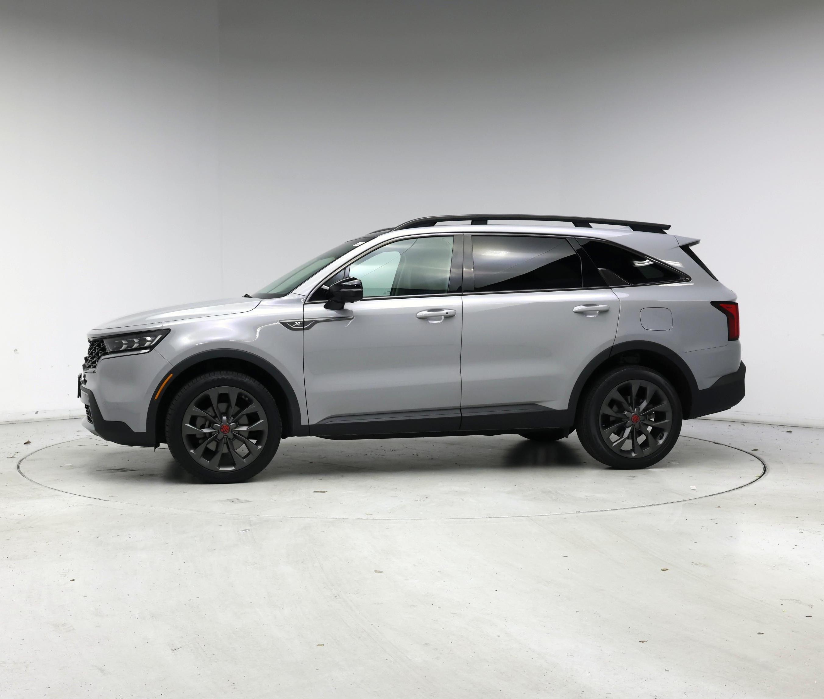 Thumbnail: 2022 Kia Sorento - 3
