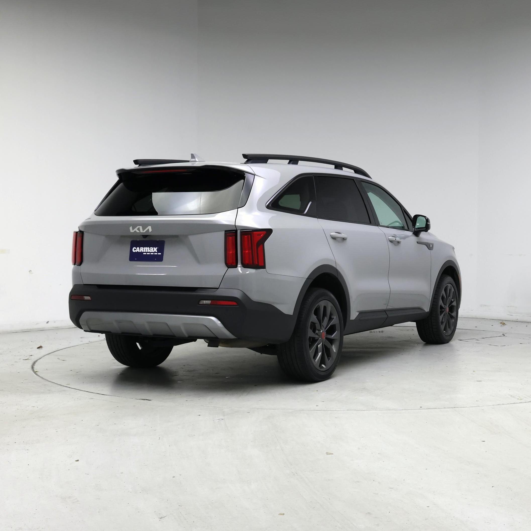 Thumbnail: 2022 Kia Sorento - 8