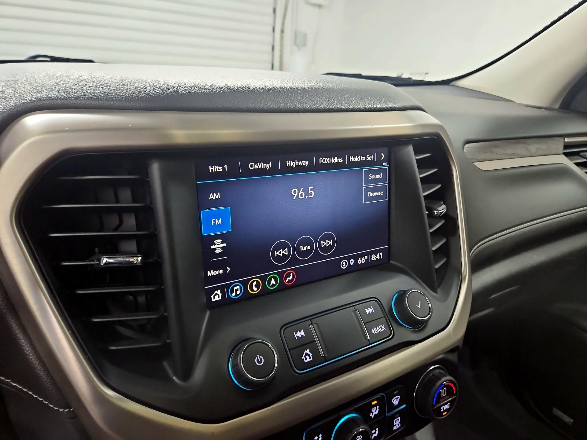 Thumbnail: 2023 GMC Acadia - 16