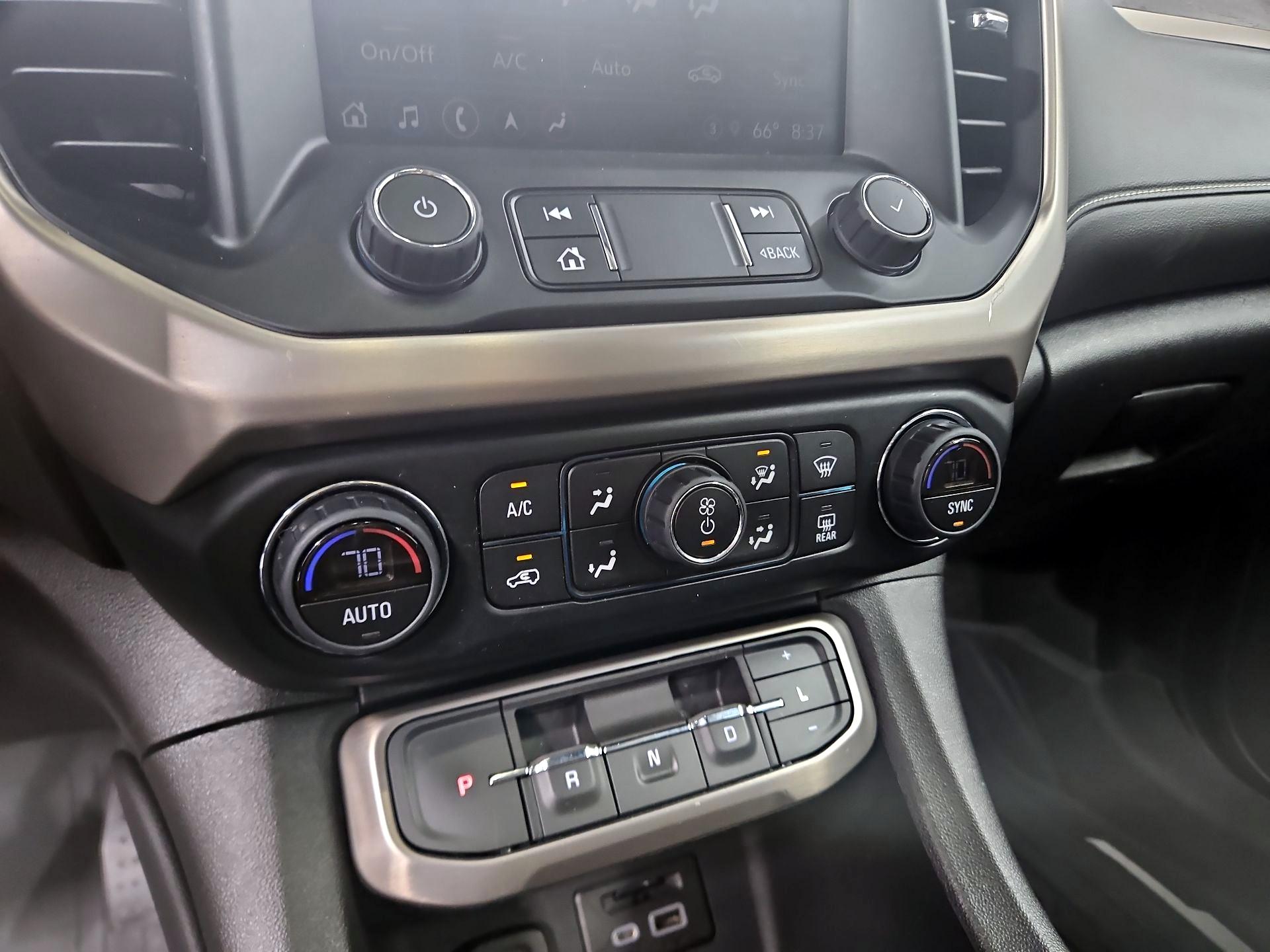 Thumbnail: 2023 GMC Acadia - 17