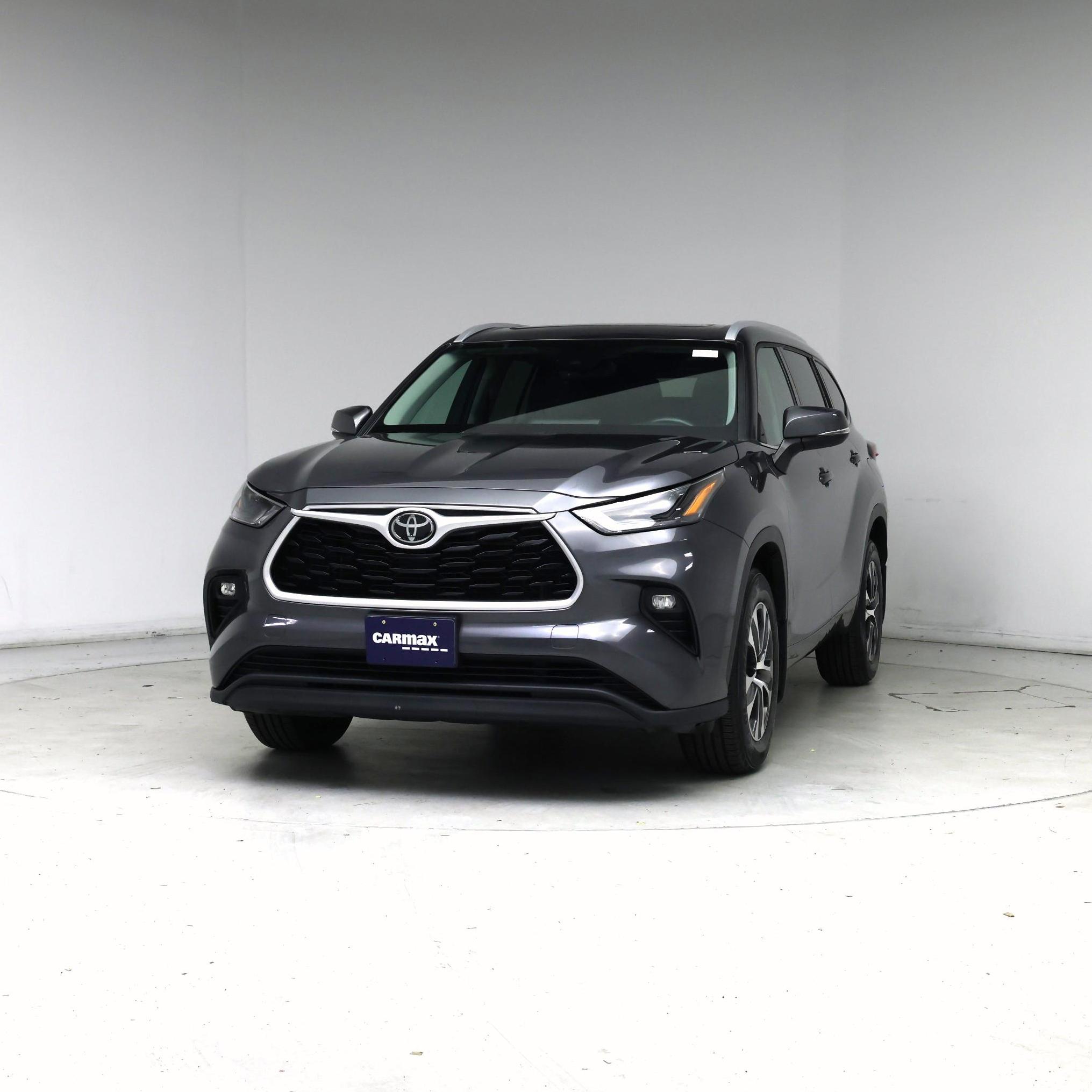 Thumbnail: 2022 Toyota Highlander - 4