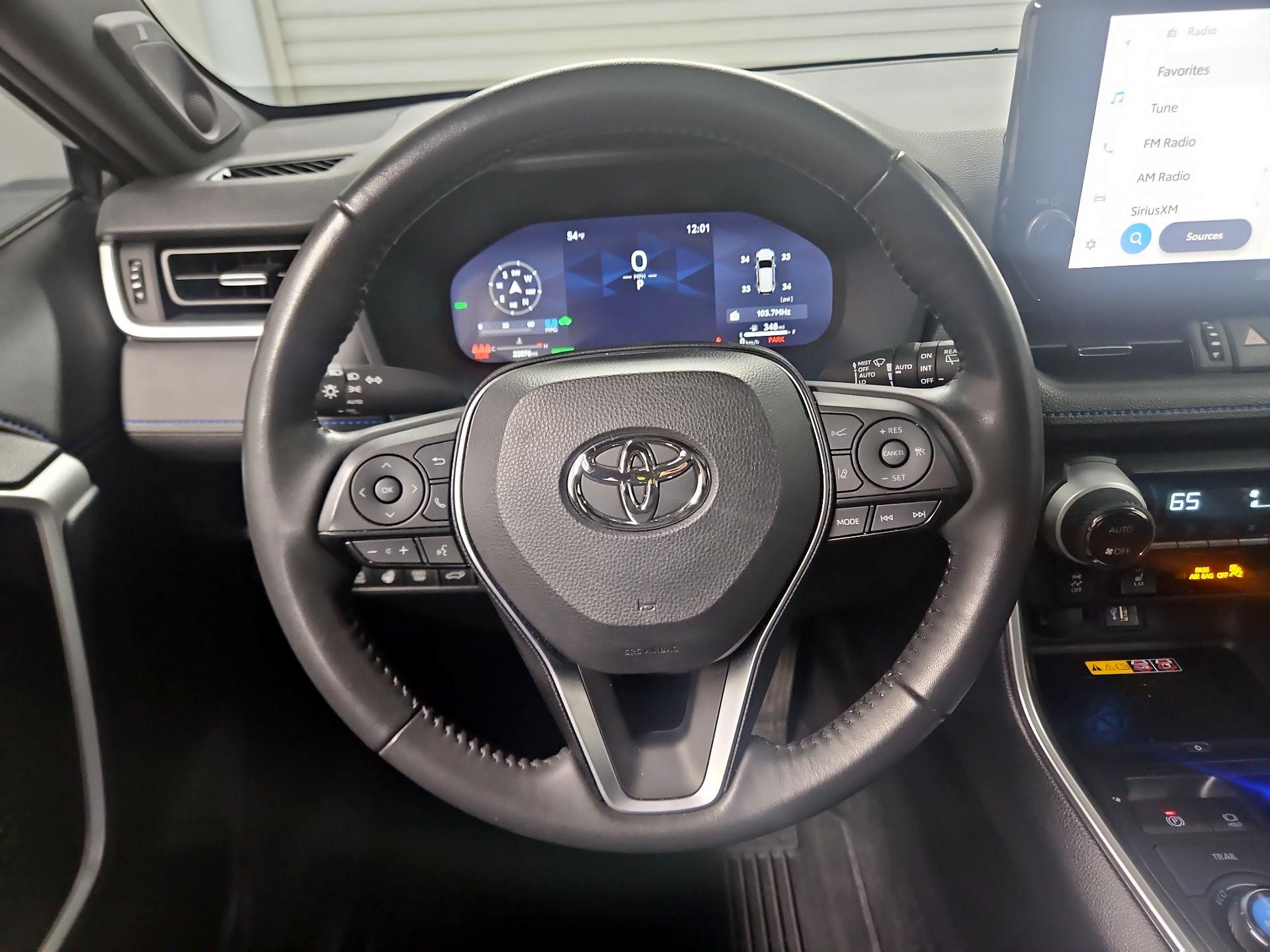 Thumbnail: 2024 Toyota RAV4 - 10