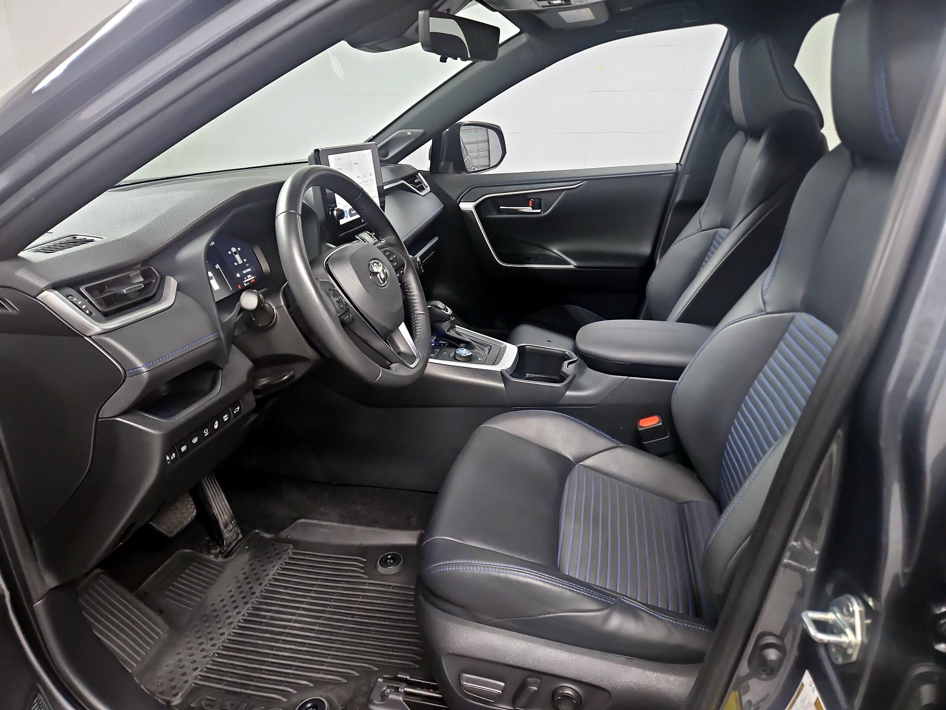 Thumbnail: 2024 Toyota RAV4 - 11