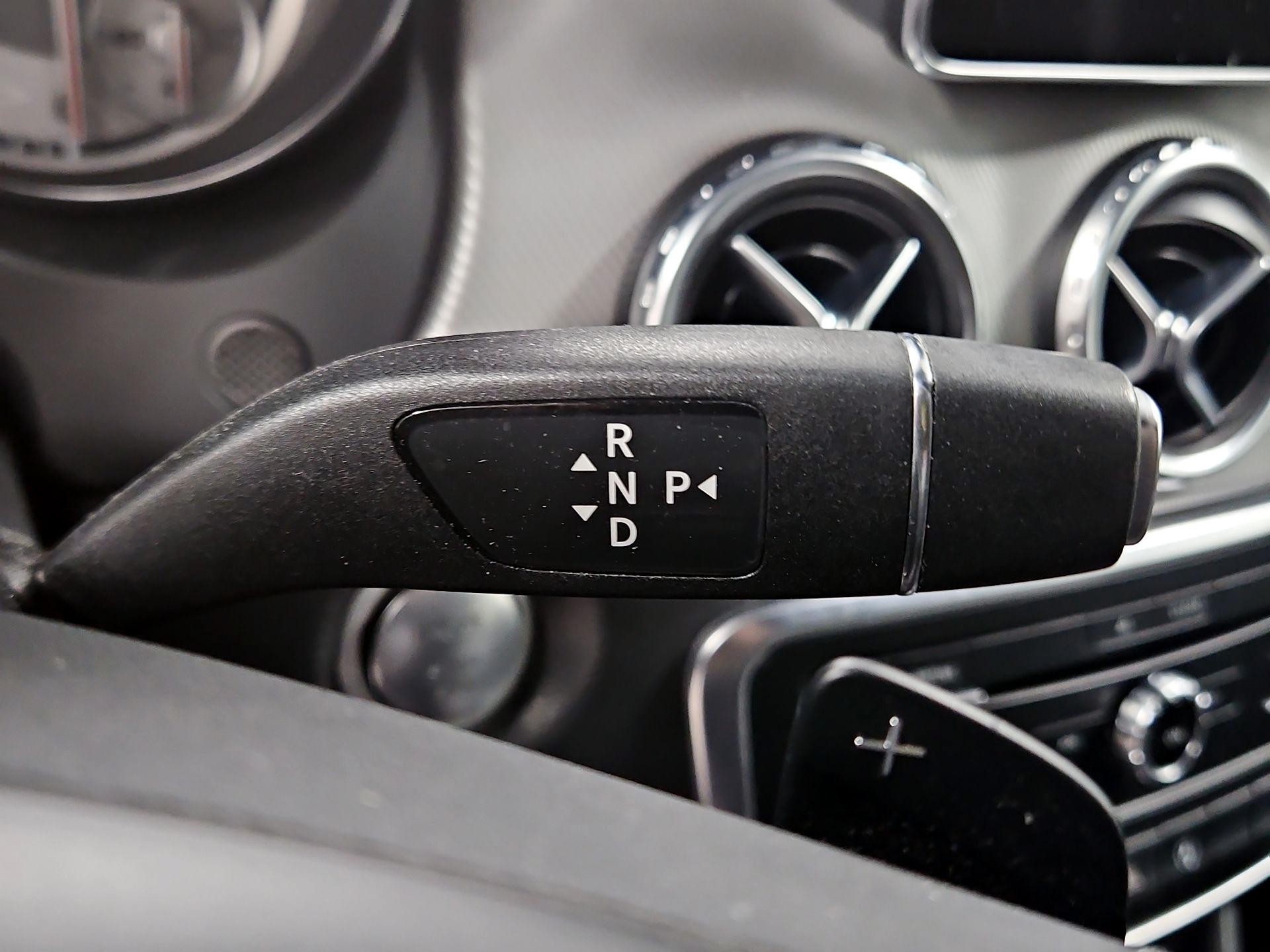 Thumbnail: 2016 Mercedes-Benz GLA - 18