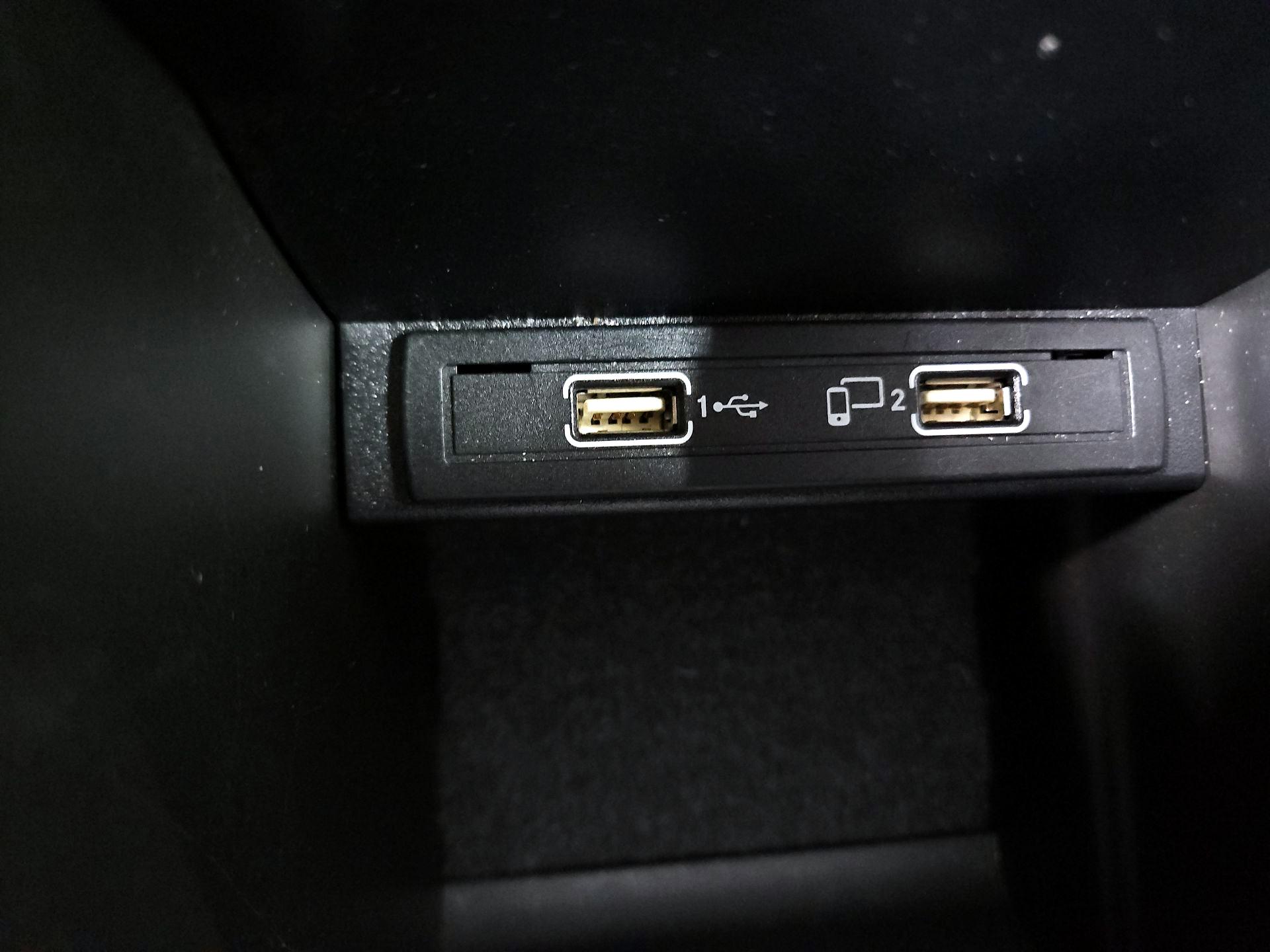 Thumbnail: 2016 Mercedes-Benz GLA - 19