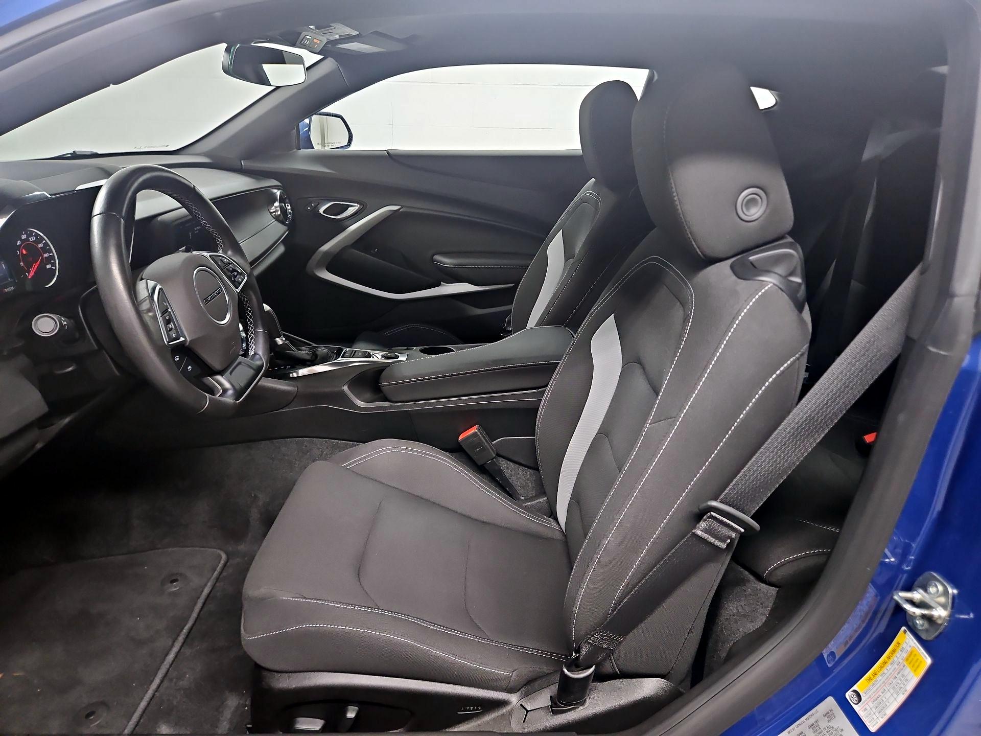 Thumbnail: 2019 Chevrolet Camaro - 11