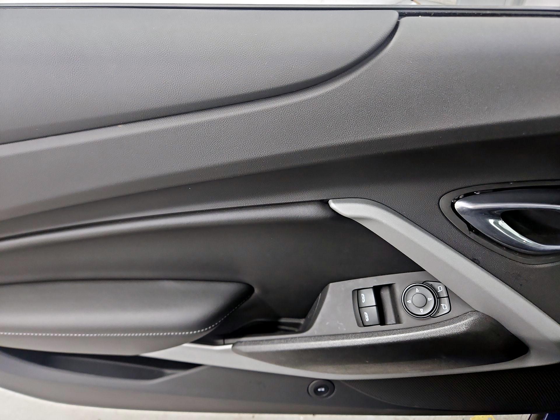 Thumbnail: 2019 Chevrolet Camaro - 12