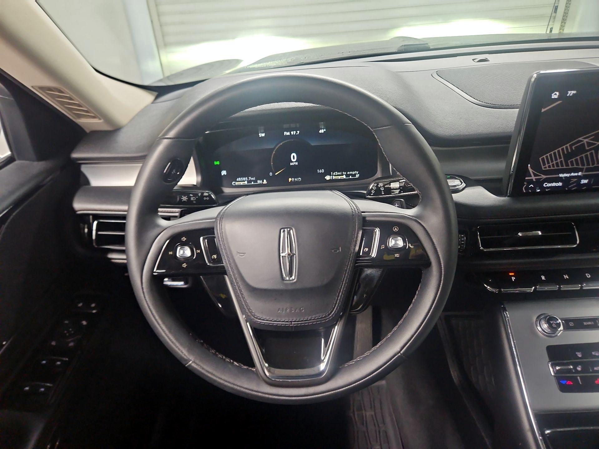 Thumbnail: 2023 Lincoln Aviator - 10