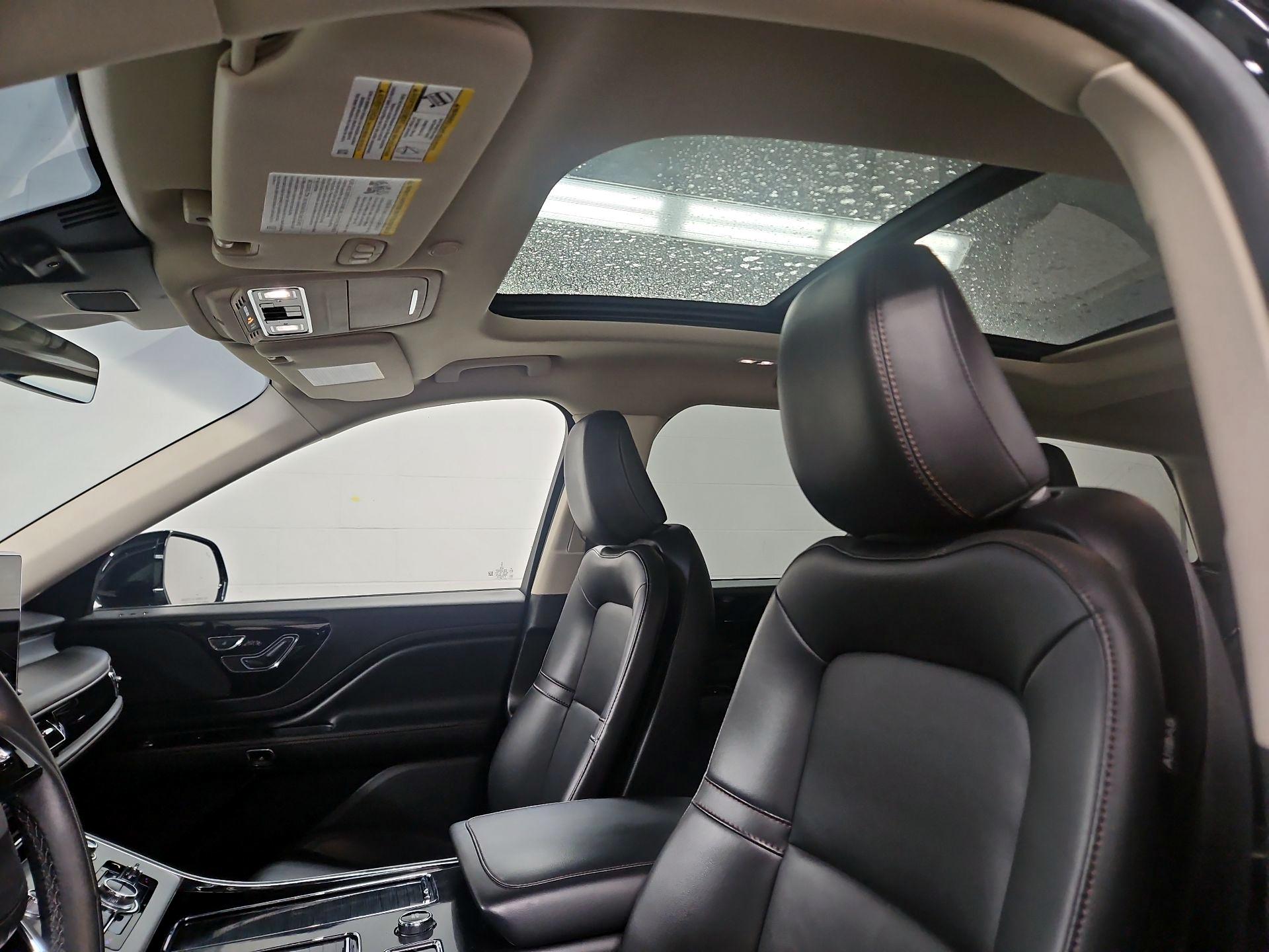 Thumbnail: 2023 Lincoln Aviator - 20