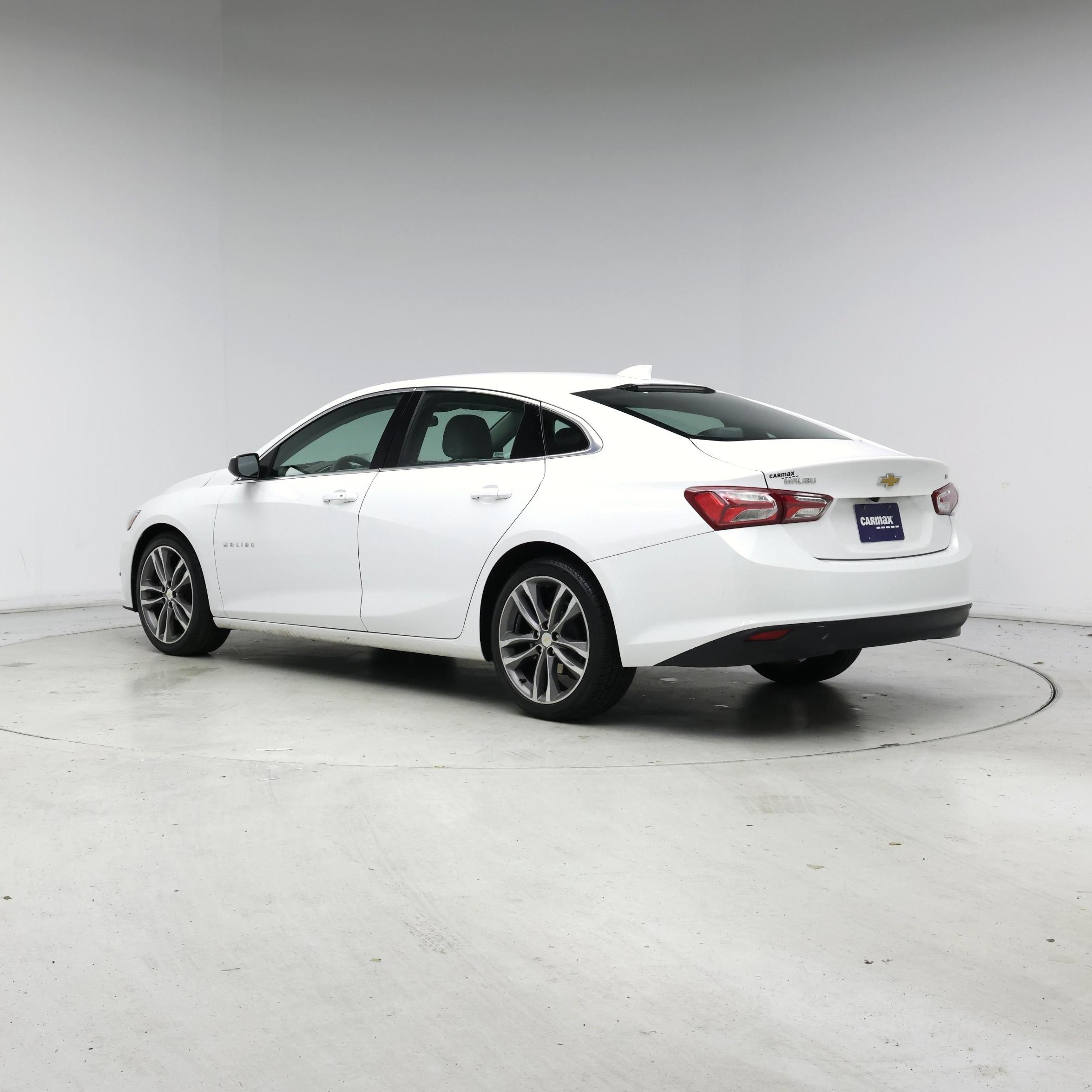 Thumbnail: 2022 Chevrolet Malibu - 2