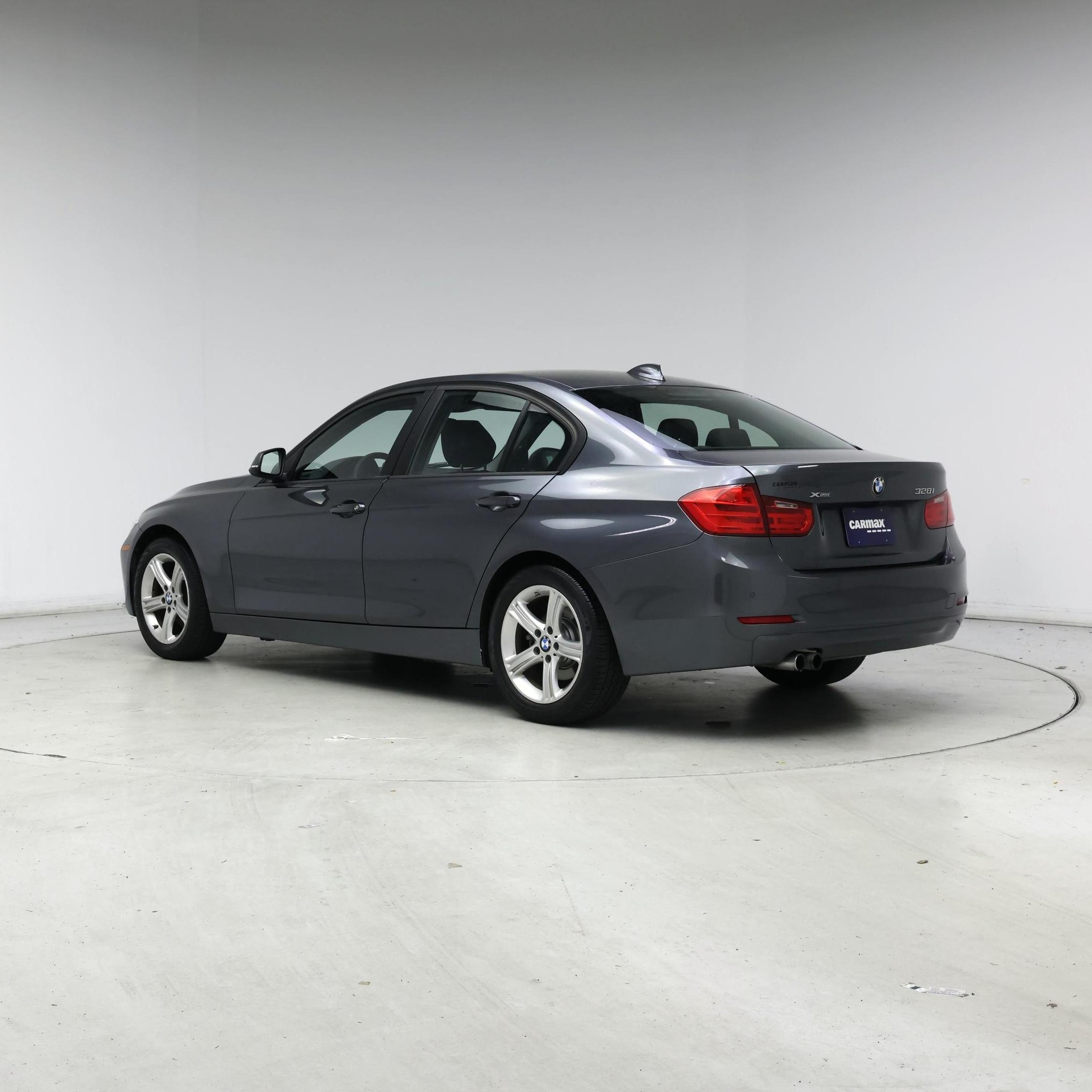 Thumbnail: 2015 BMW 3 Series - 2