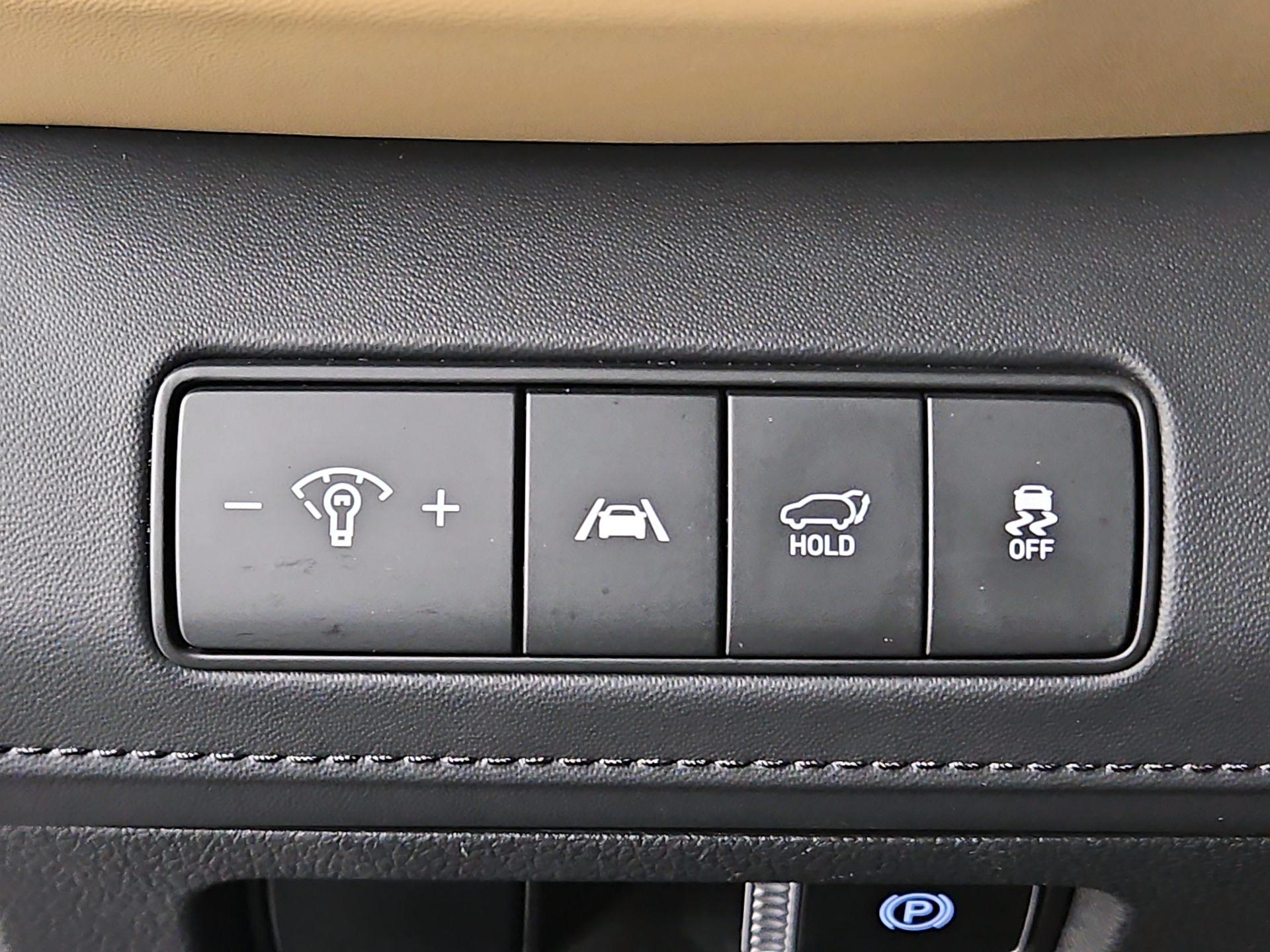 Thumbnail: 2023 Hyundai Santa Fe - 13