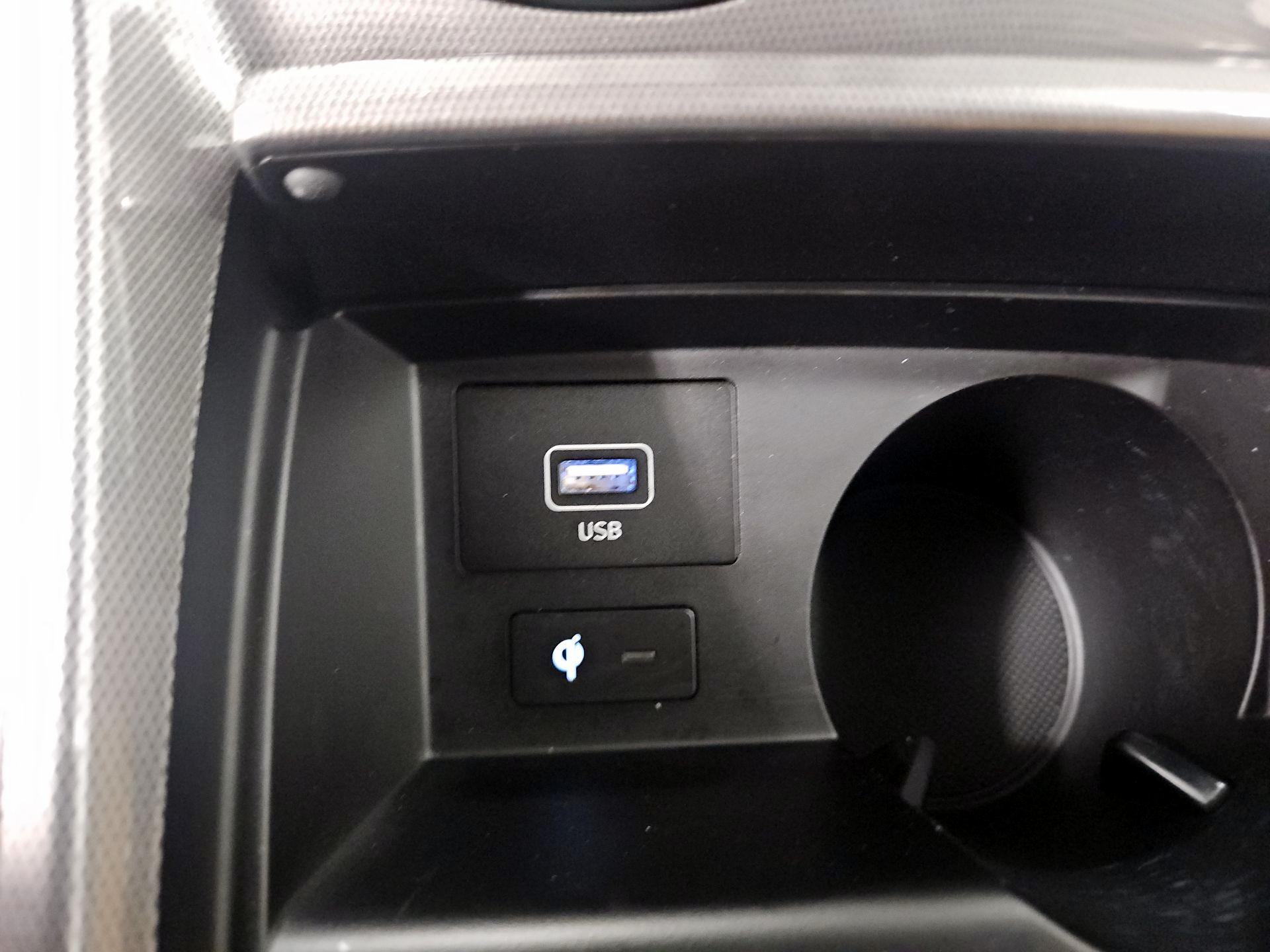 Thumbnail: 2023 Hyundai Santa Fe - 19