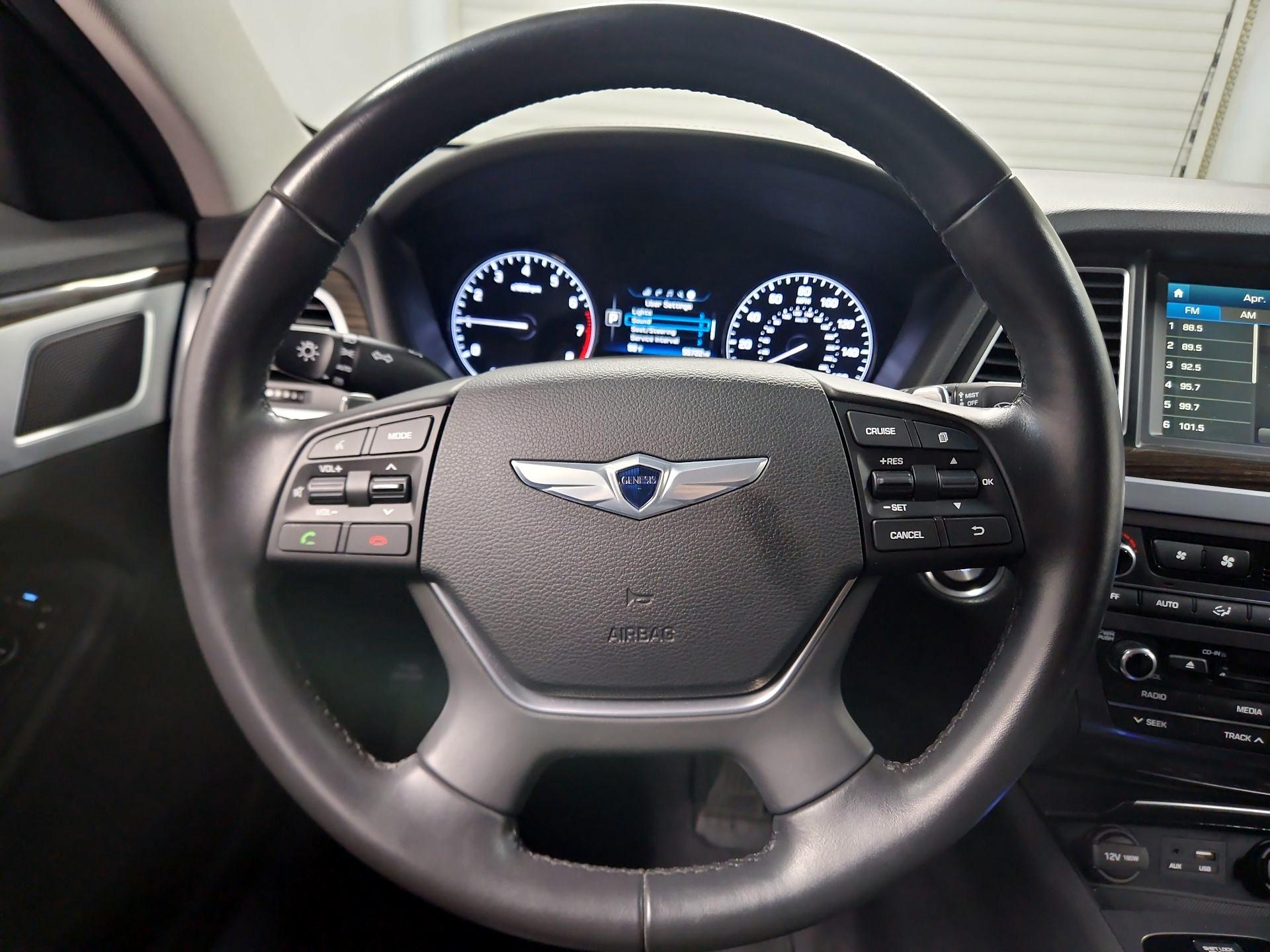 Thumbnail: 2015 Hyundai Genesis - 10