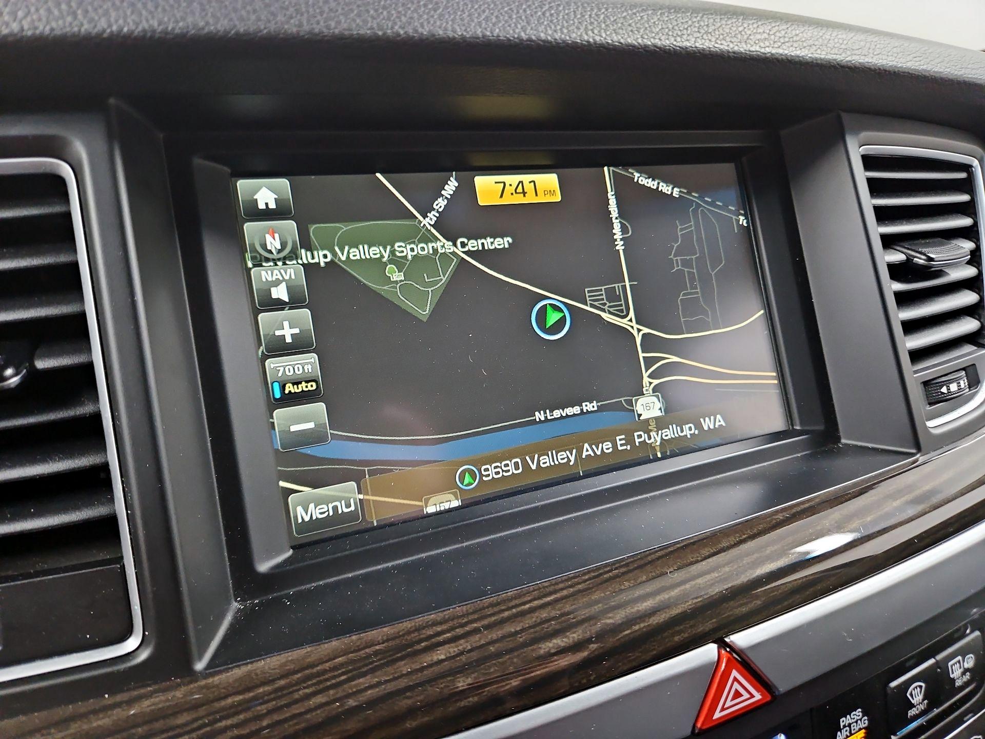 Thumbnail: 2015 Hyundai Genesis - 14