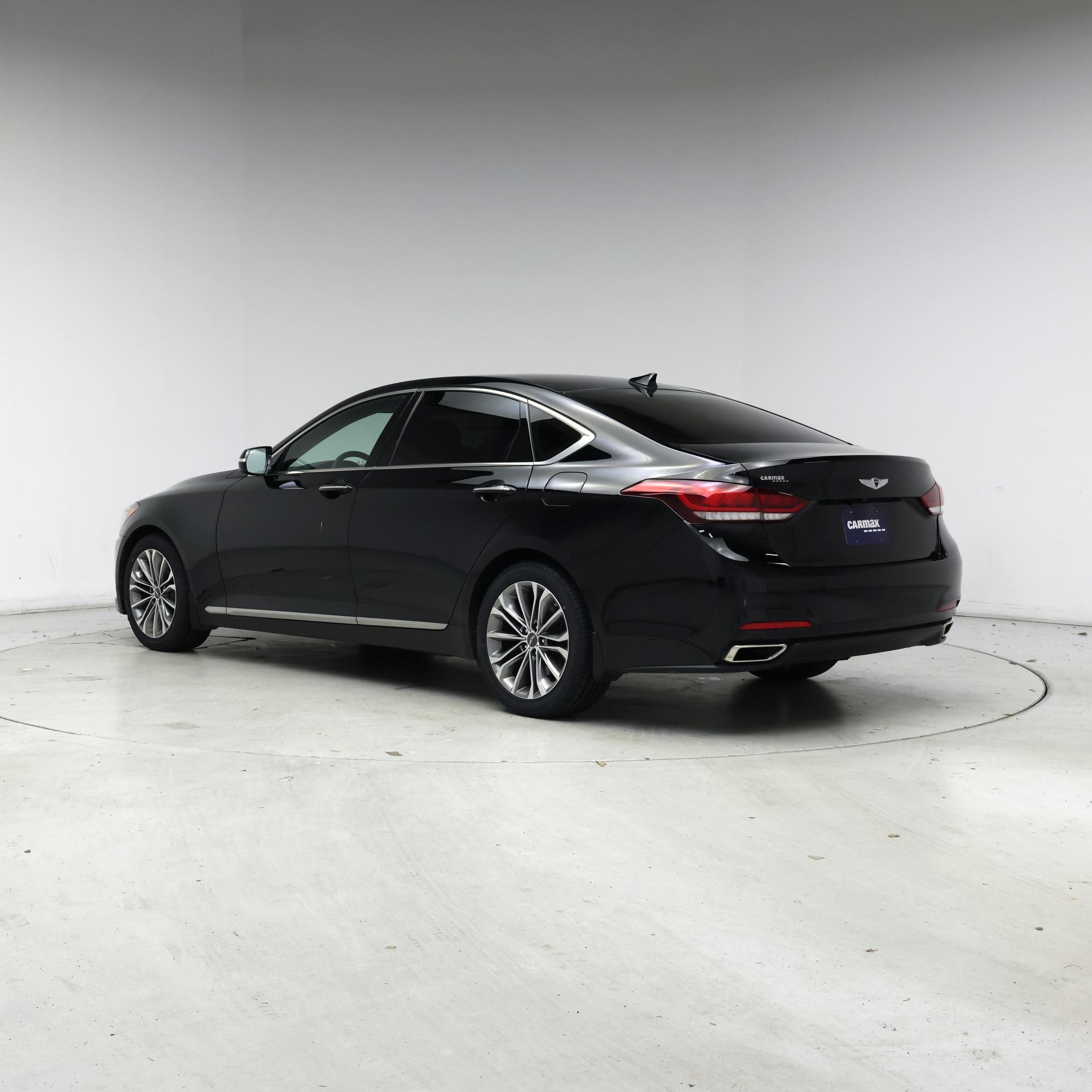 Thumbnail: 2015 Hyundai Genesis - 2