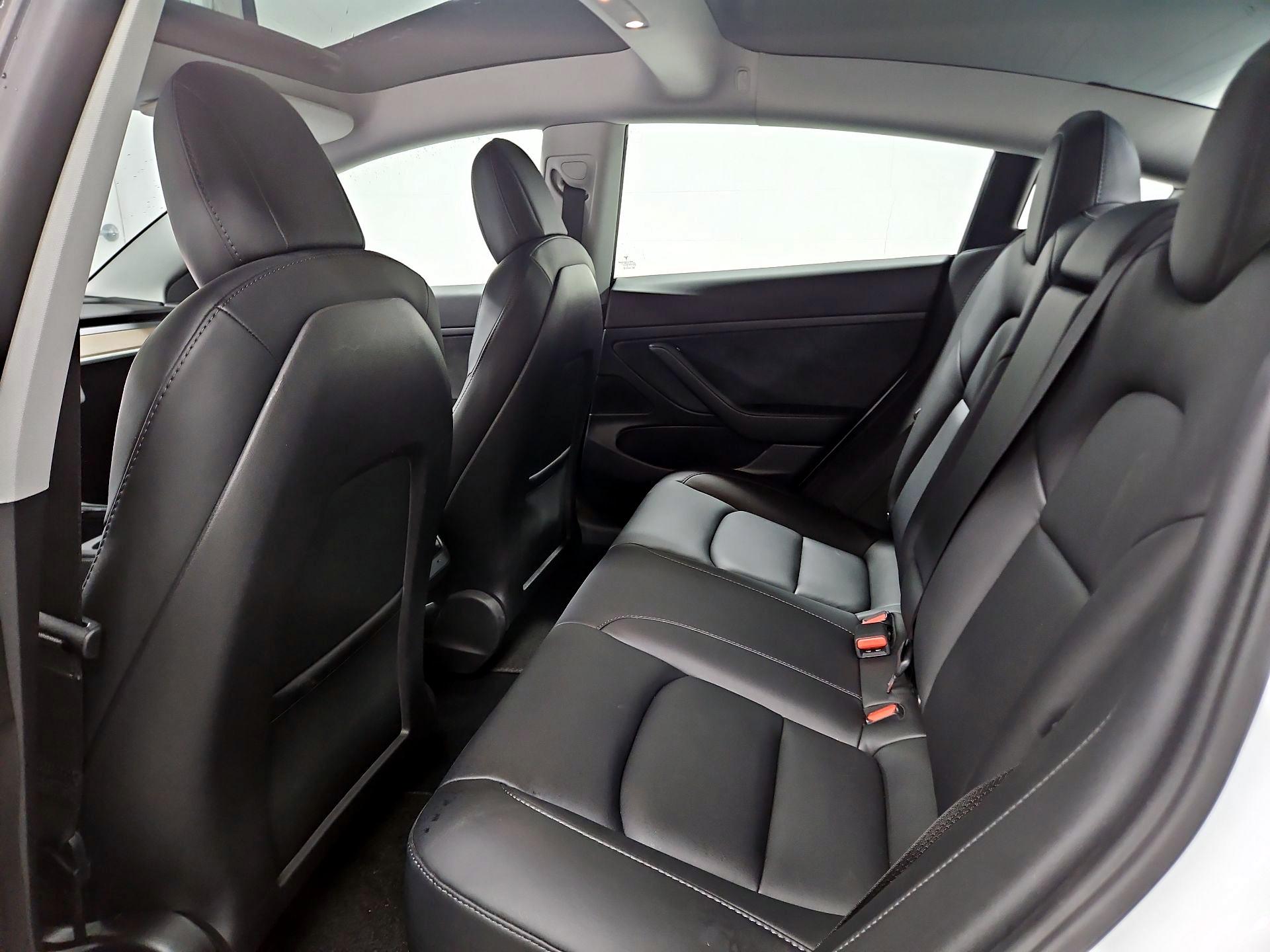 Thumbnail: 2021 Tesla Model 3 - 20