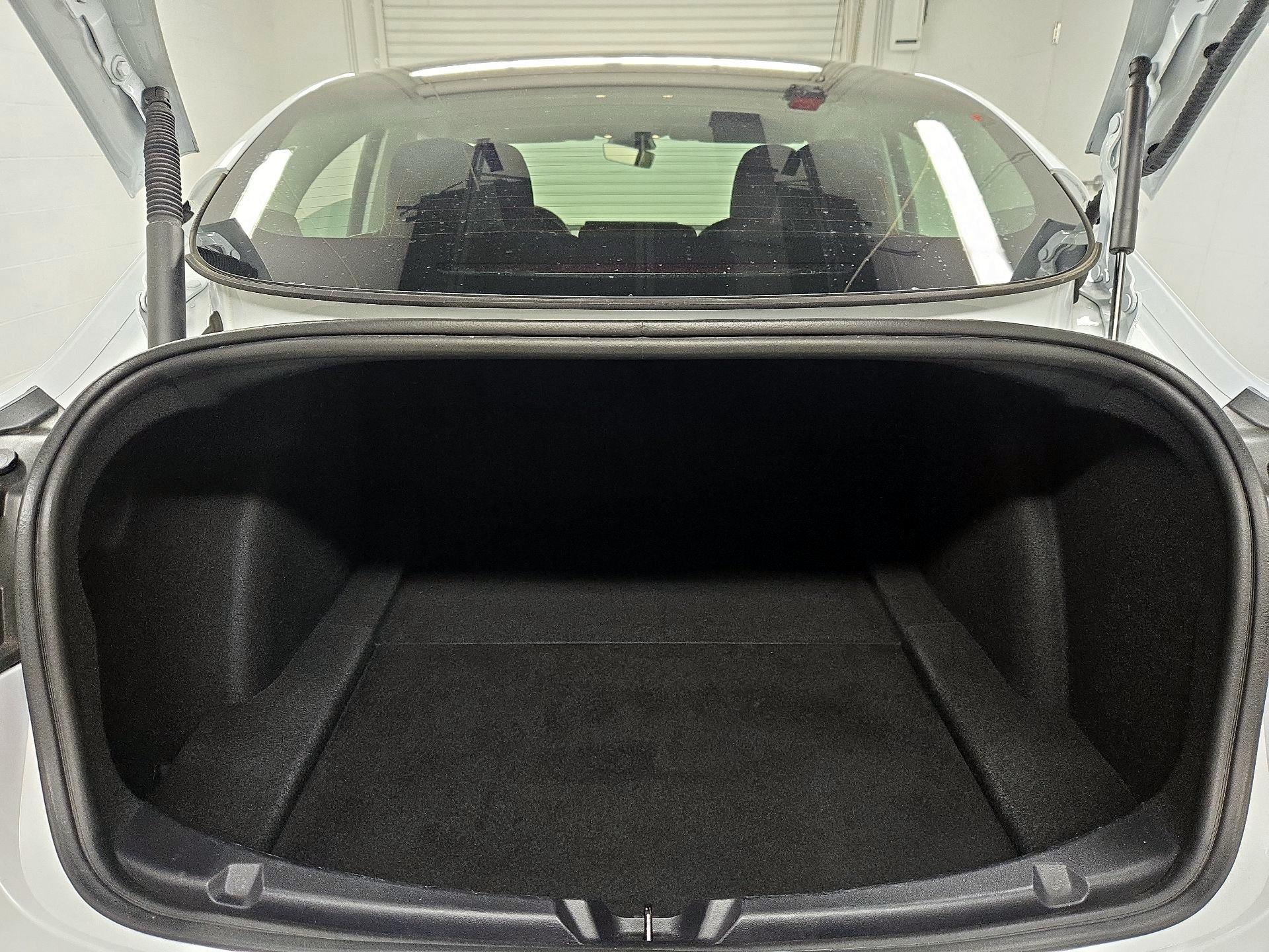 Thumbnail: 2023 Tesla Model 3 - 20