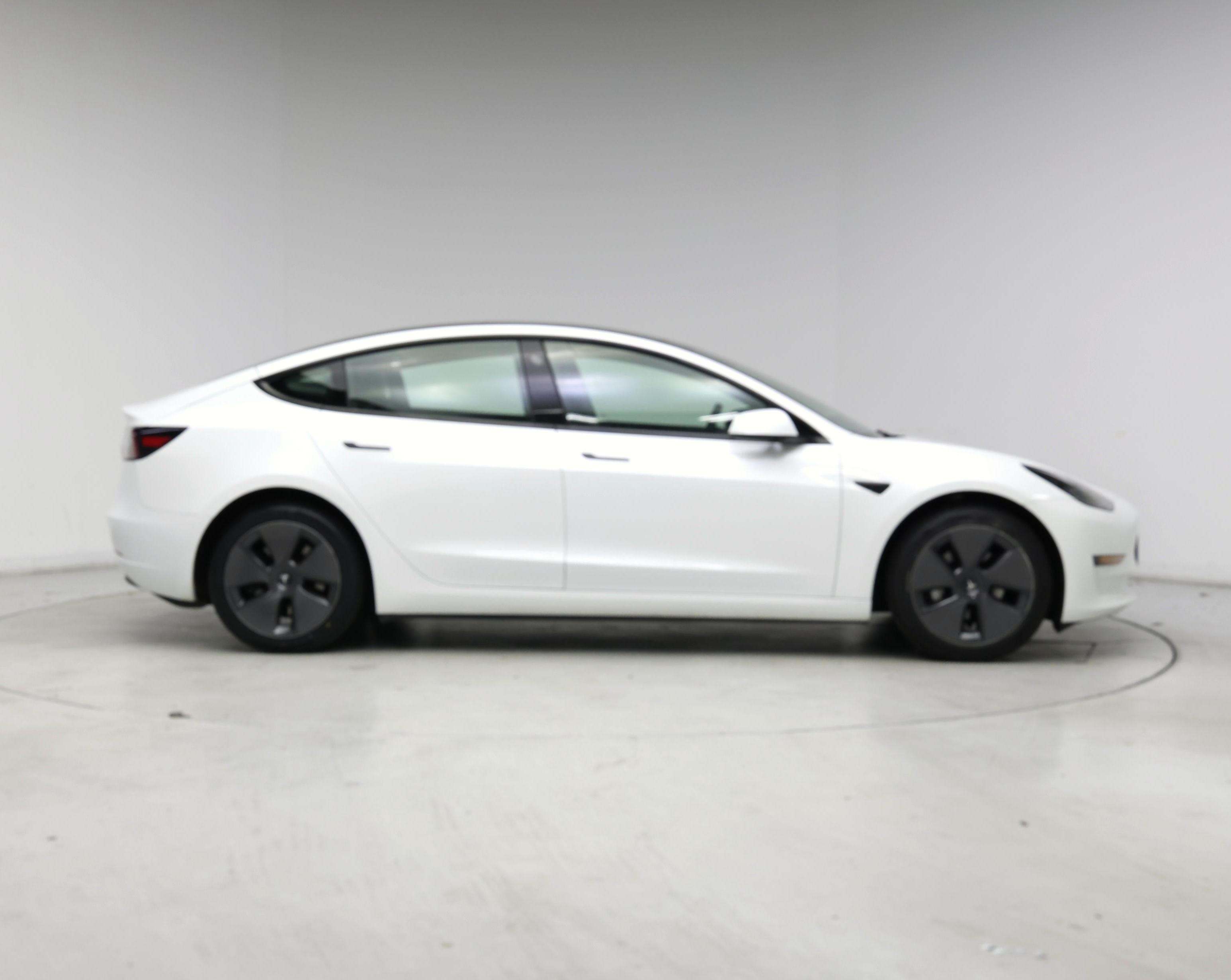 Thumbnail: 2023 Tesla Model 3 - 7