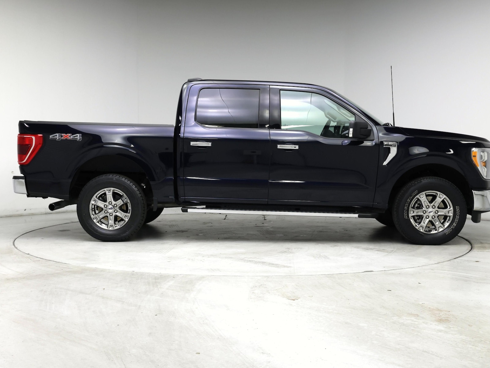 2021 Ford F-150 XLT - Photo 8