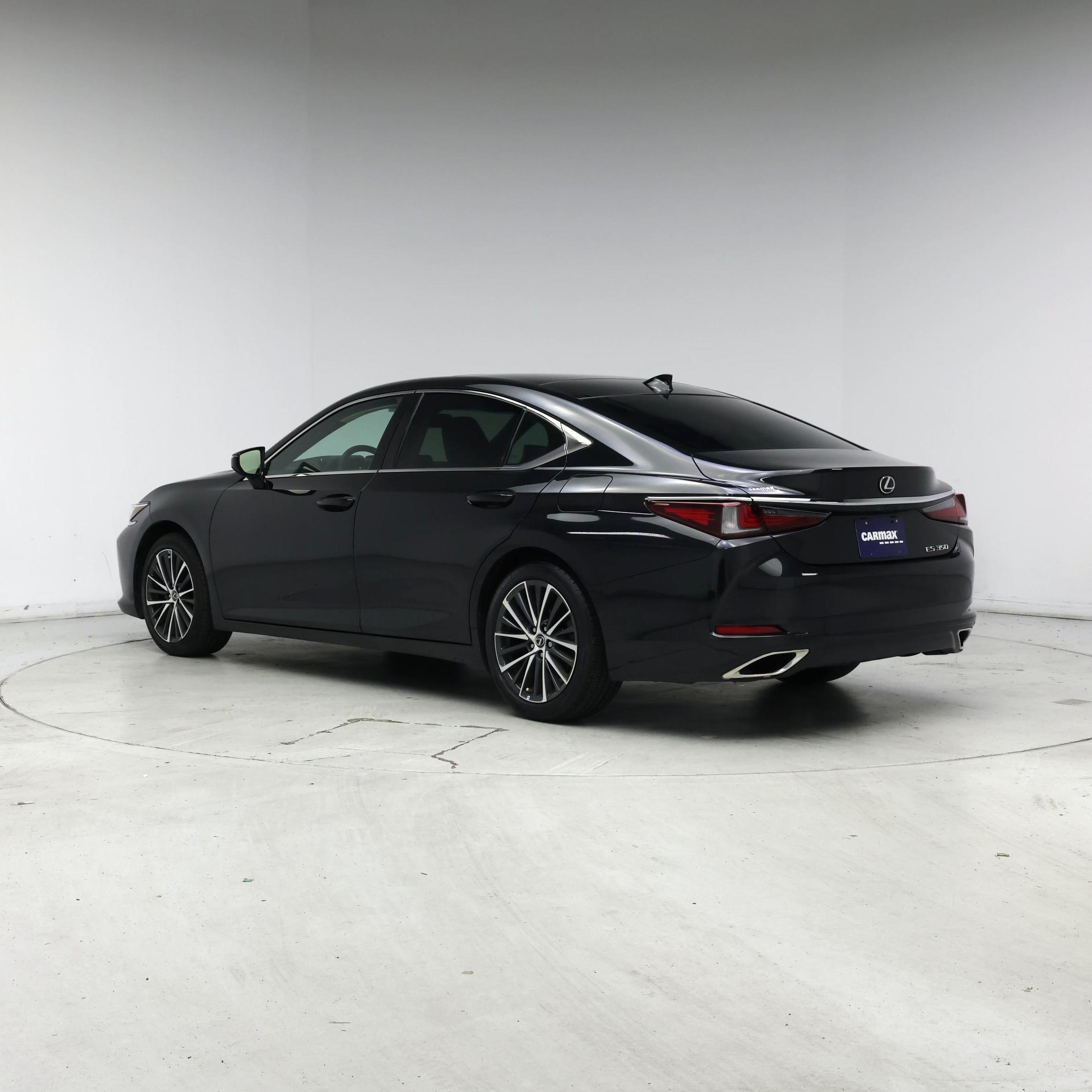 Thumbnail: 2022 Lexus ES - 2