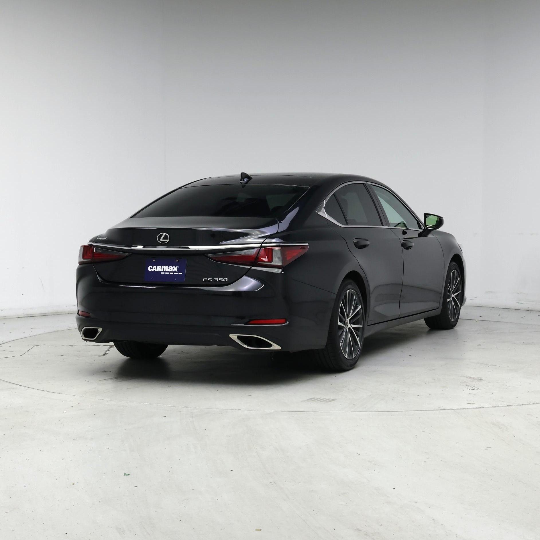 Thumbnail: 2022 Lexus ES - 8